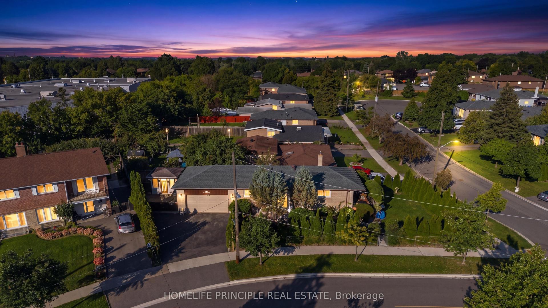 7 Checkers Court, Toronto — Detached for sale, photo 1