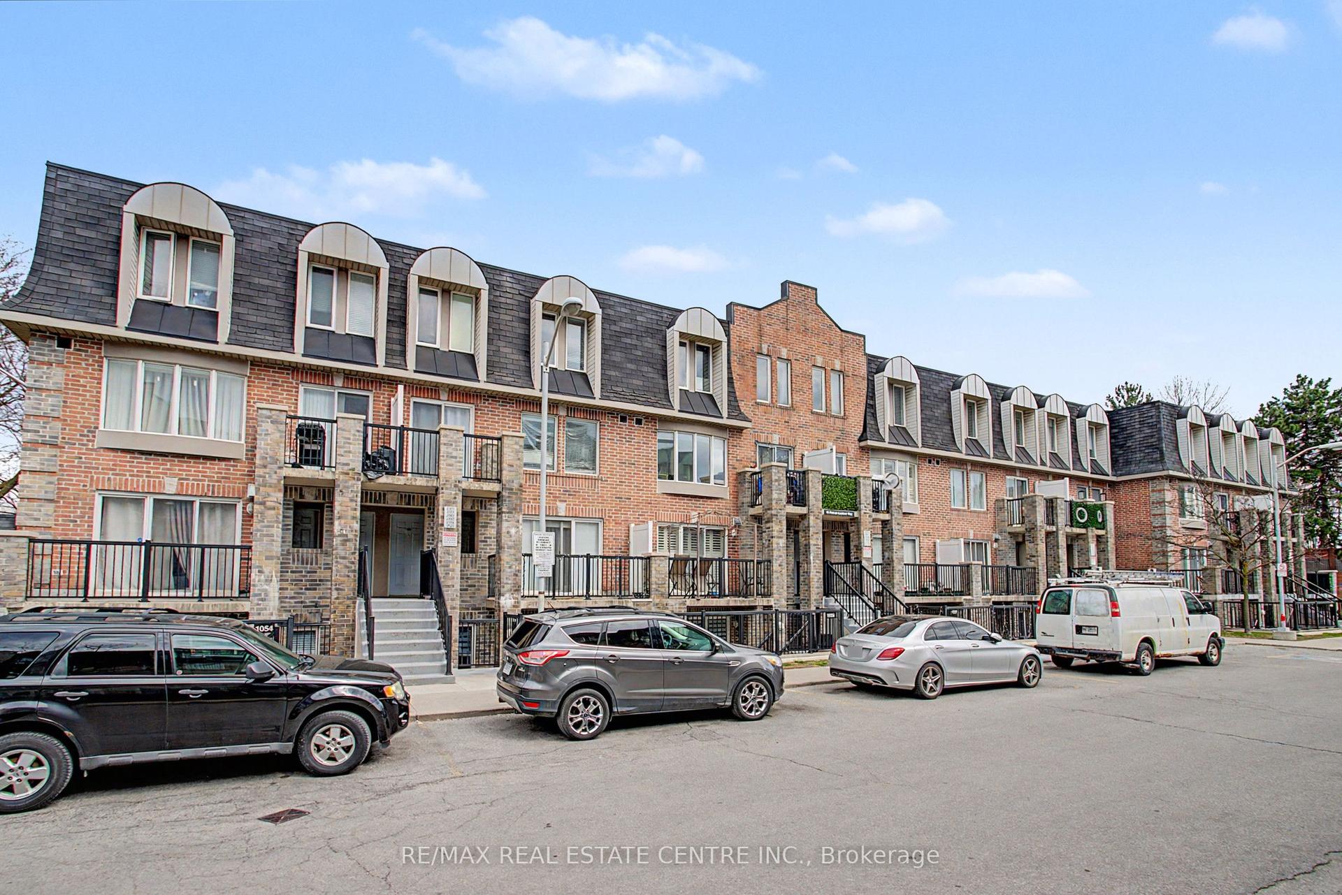 95 George Appleton Way W — photo 1