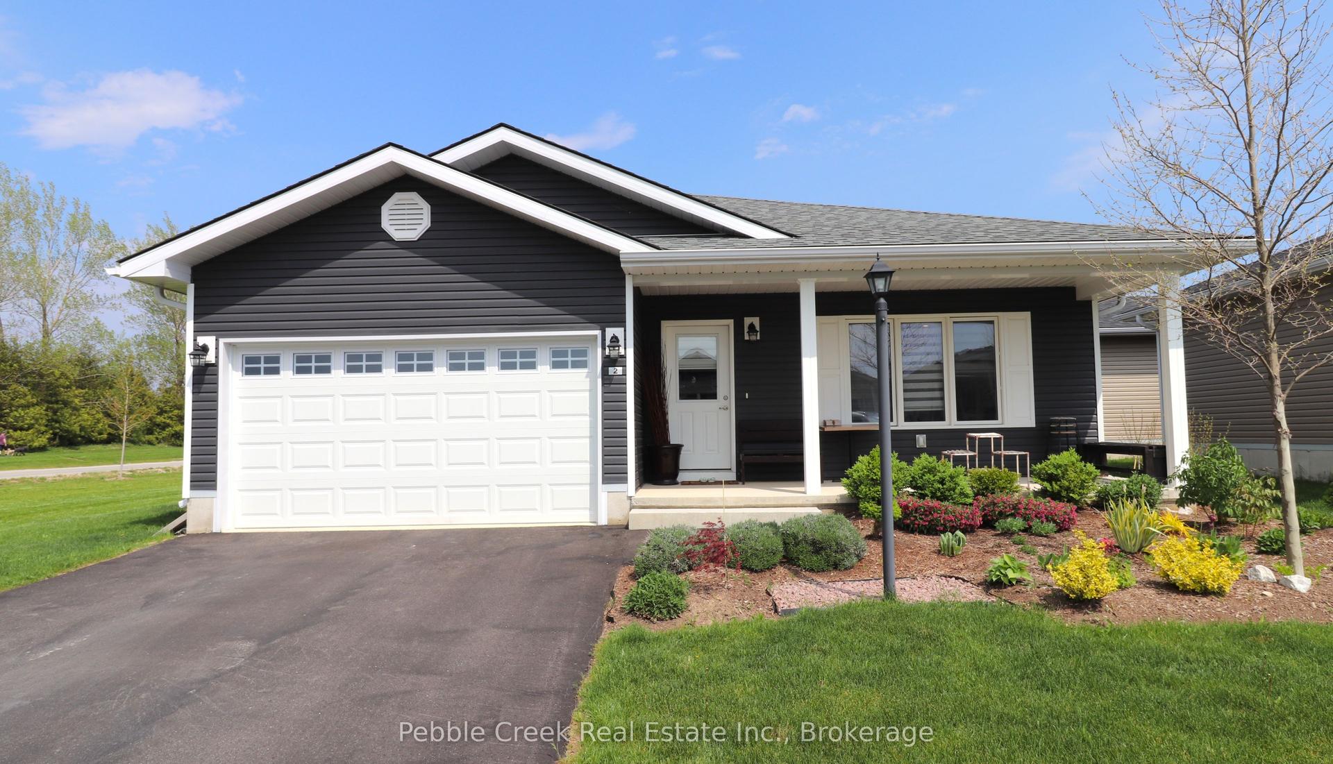2 Highview Street — photo 1
