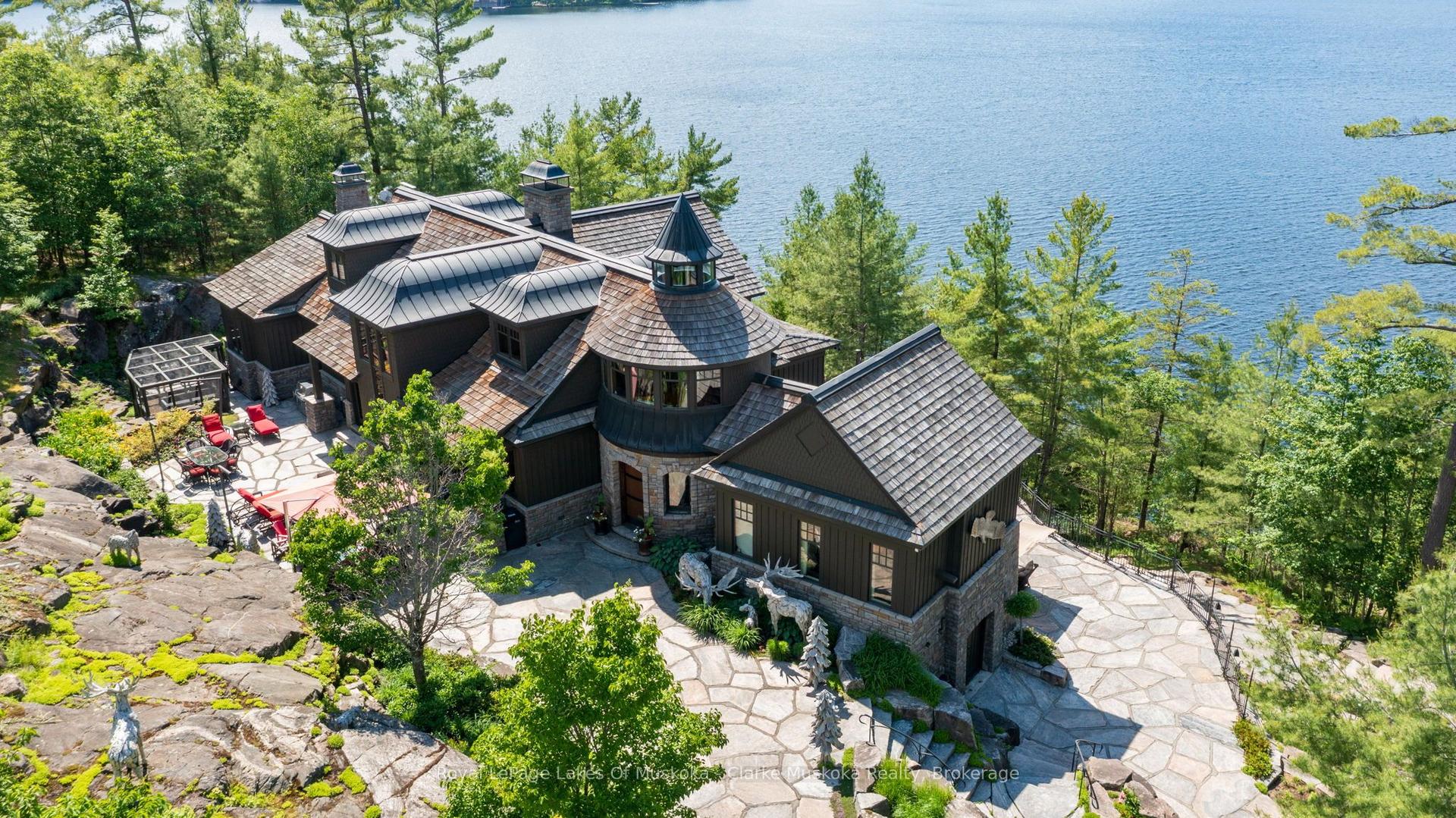 1108 Robert Johnston Road 1 #1, Muskoka Lakes — Detached for sale, photo 1