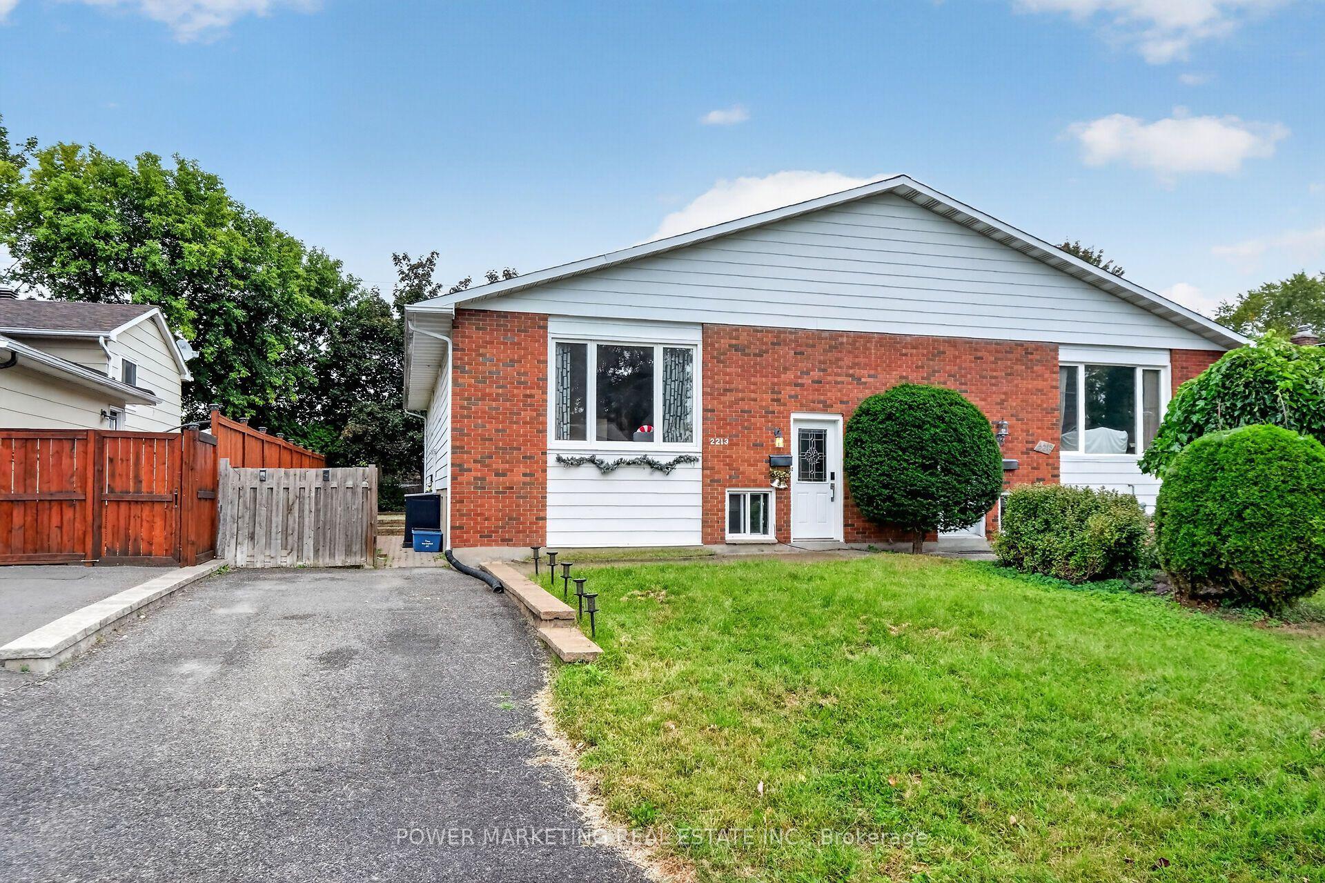 2213 FILLMORE Crescent, Beacon Hill North - South and Area — Semi-Detached for sale, photo 1
