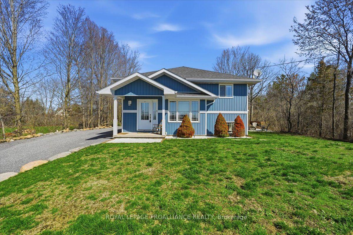 735 Shannon Road — photo 1