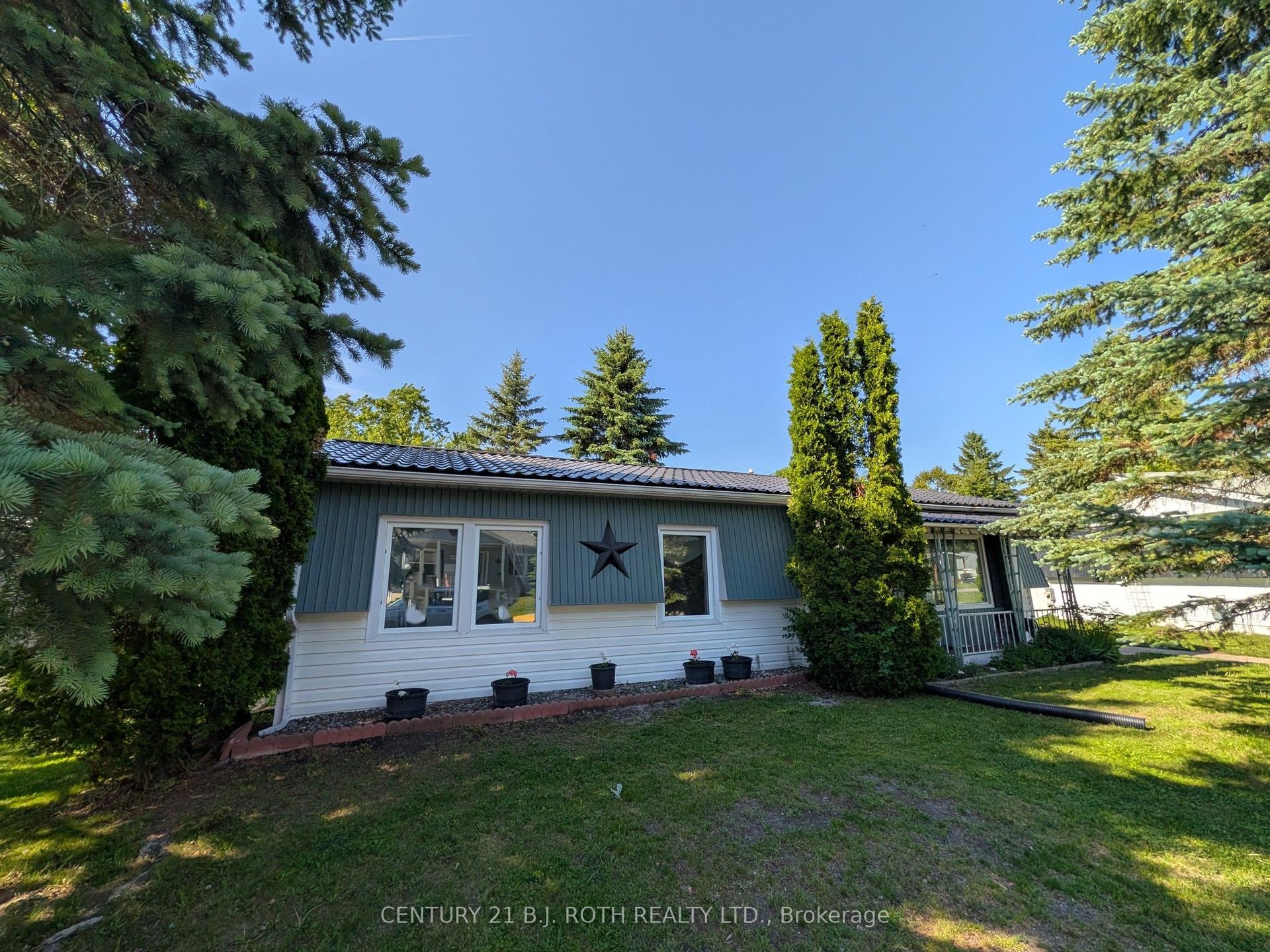 66 Linden Lane — photo 1