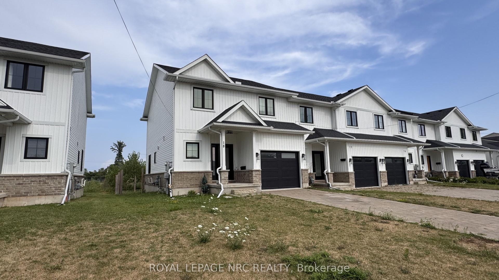 18 King Street, Fort Erie — Townhouse for lease, photo 1