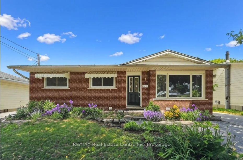 72 Ferndale Avenue Upper #Upper — photo 1