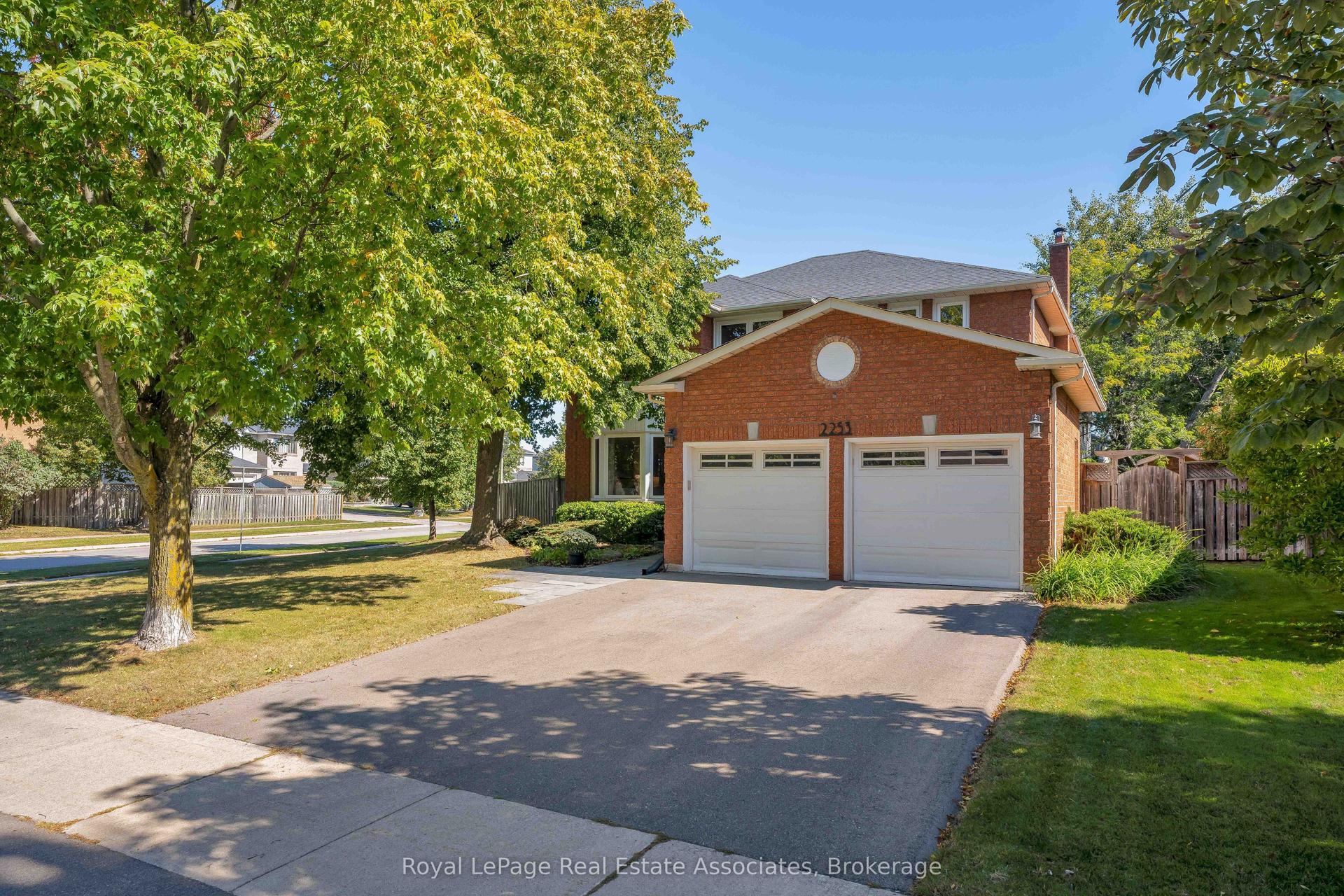 2253 Towne Boulevard, Oakville — Detached for sale, photo 1