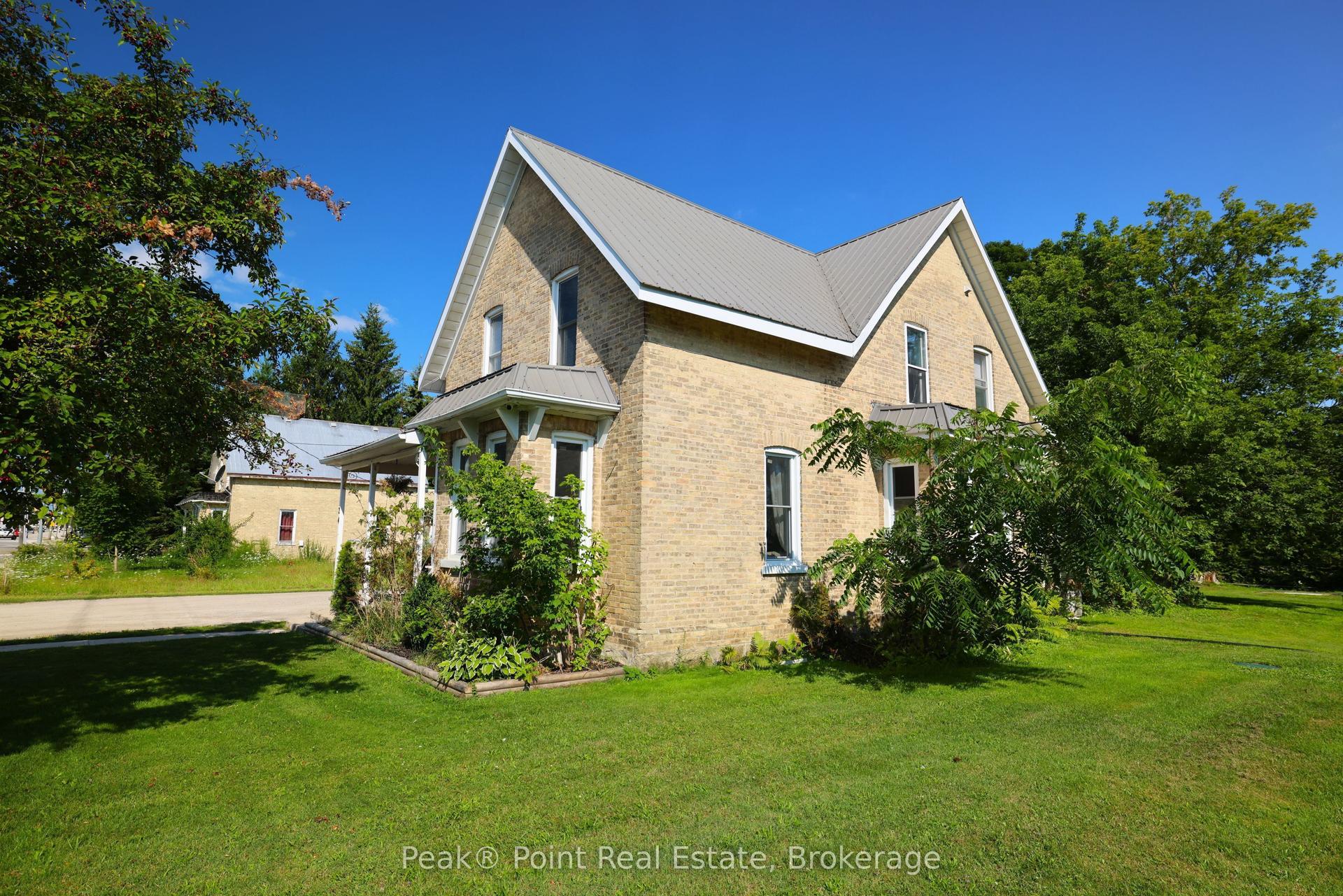 24 QUEEN Street E, South Bruce Peninsula — Detached for sale, photo 1