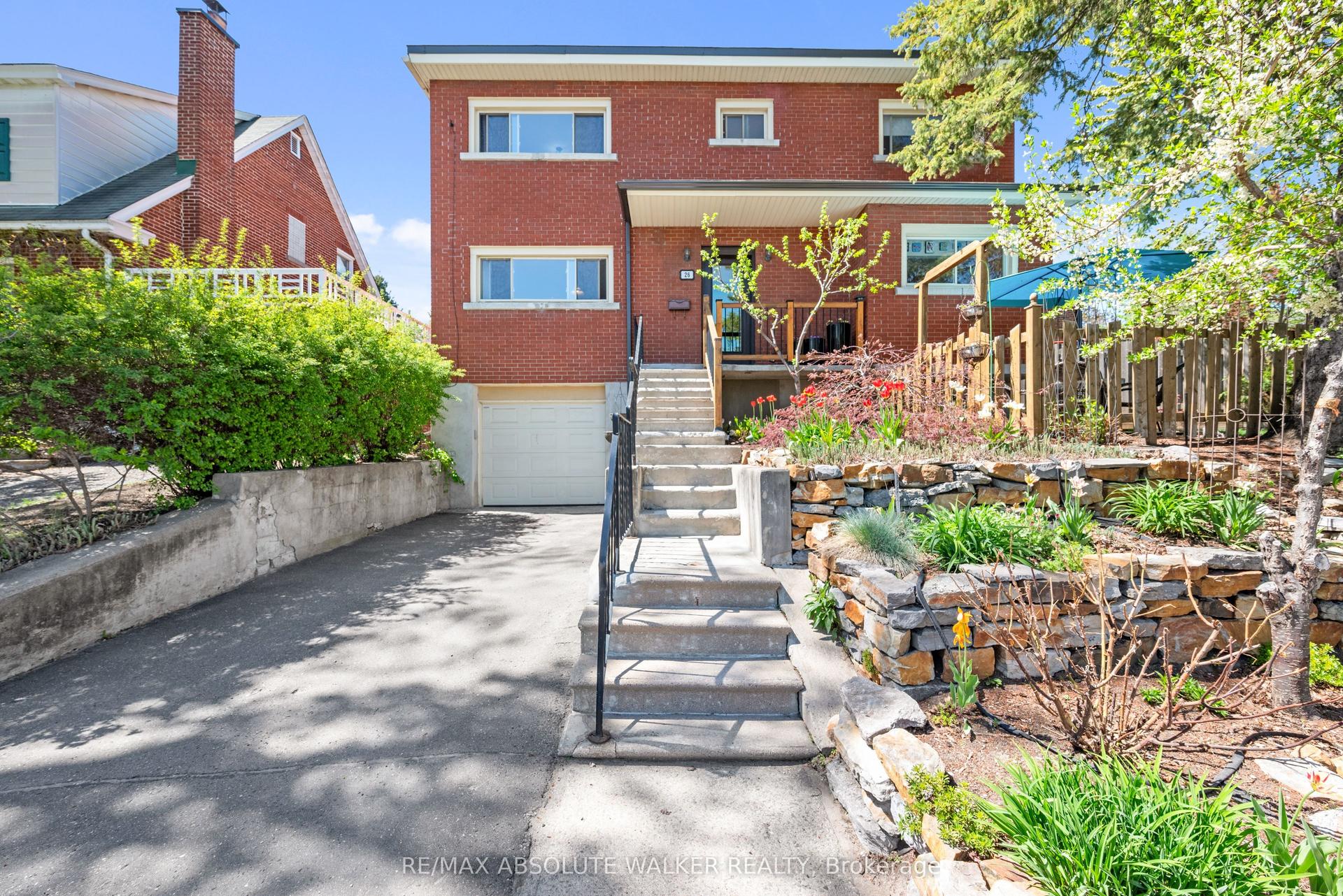 26 Riverdale Avenue — photo 1