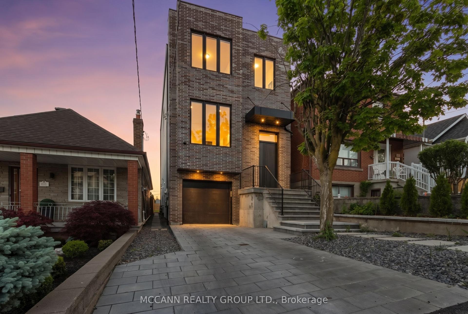 526 Westmount Avenue, Toronto — Detached for sale, photo 1