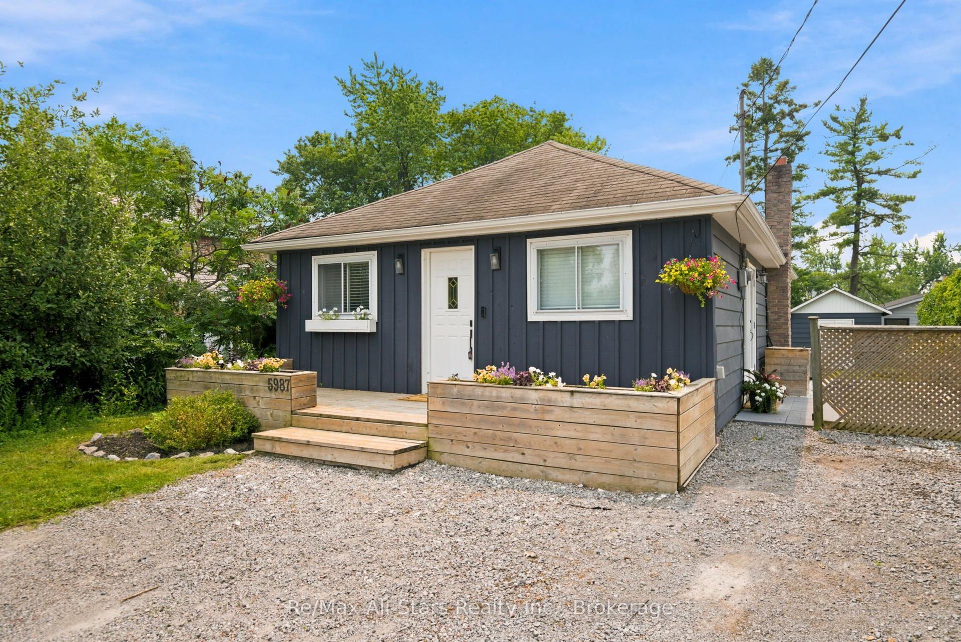 5987 Lakeshore Road, Whitchurch-Stouffville — Detached for sale, photo 1