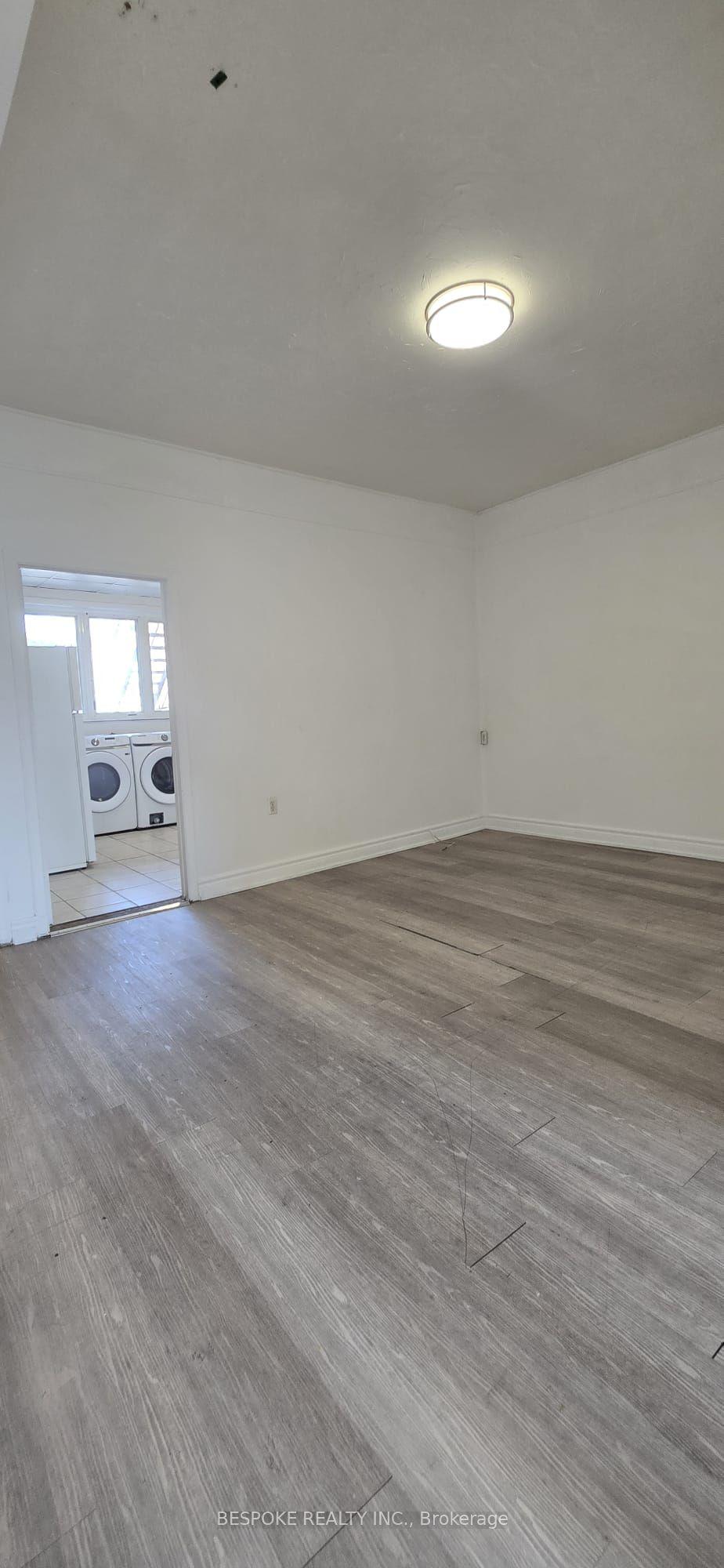 1224 St Clair Avenue W, Toronto — Townhouse for lease, photo 1