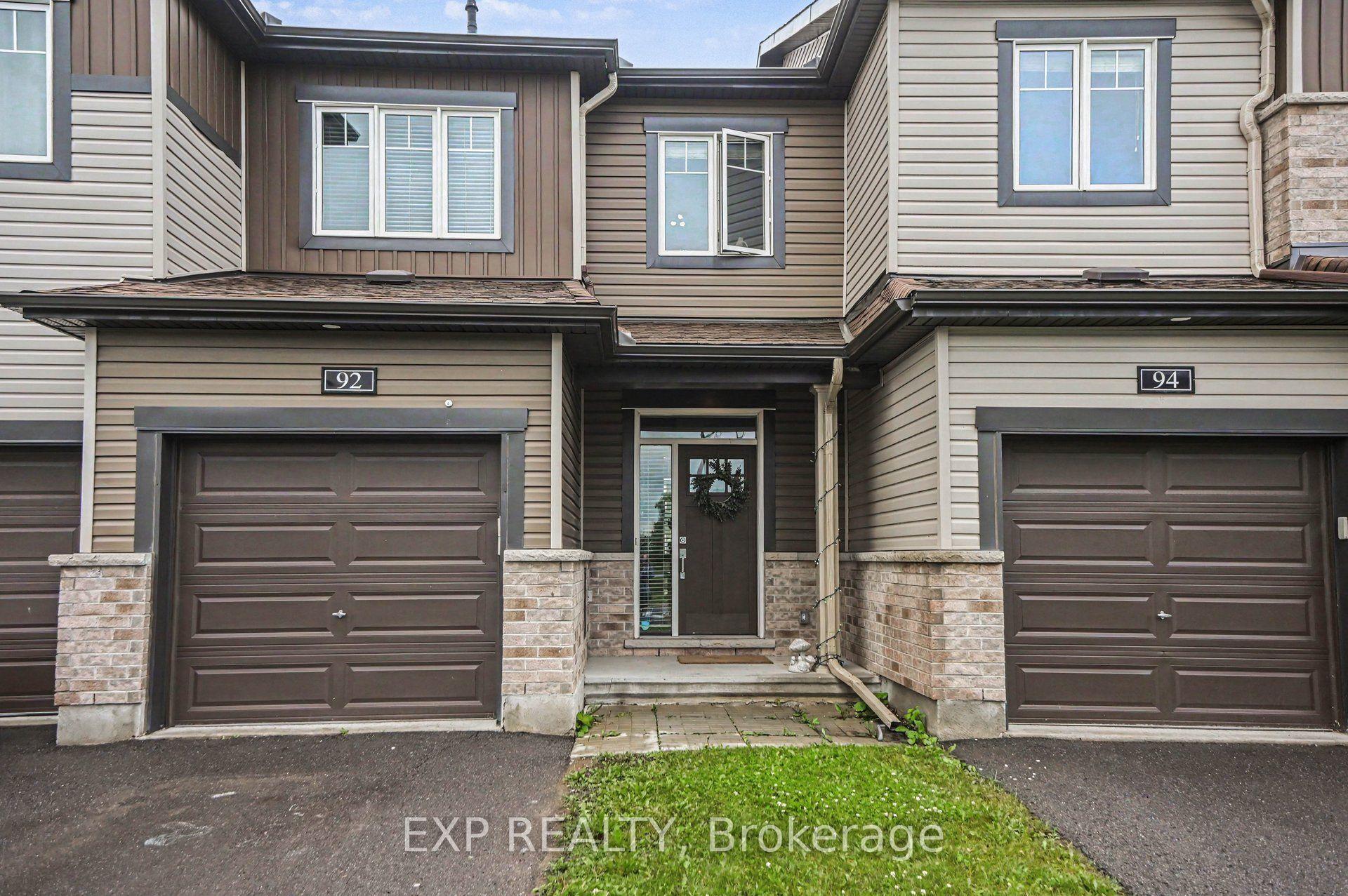 92 Gardenpost Terrace — photo 1