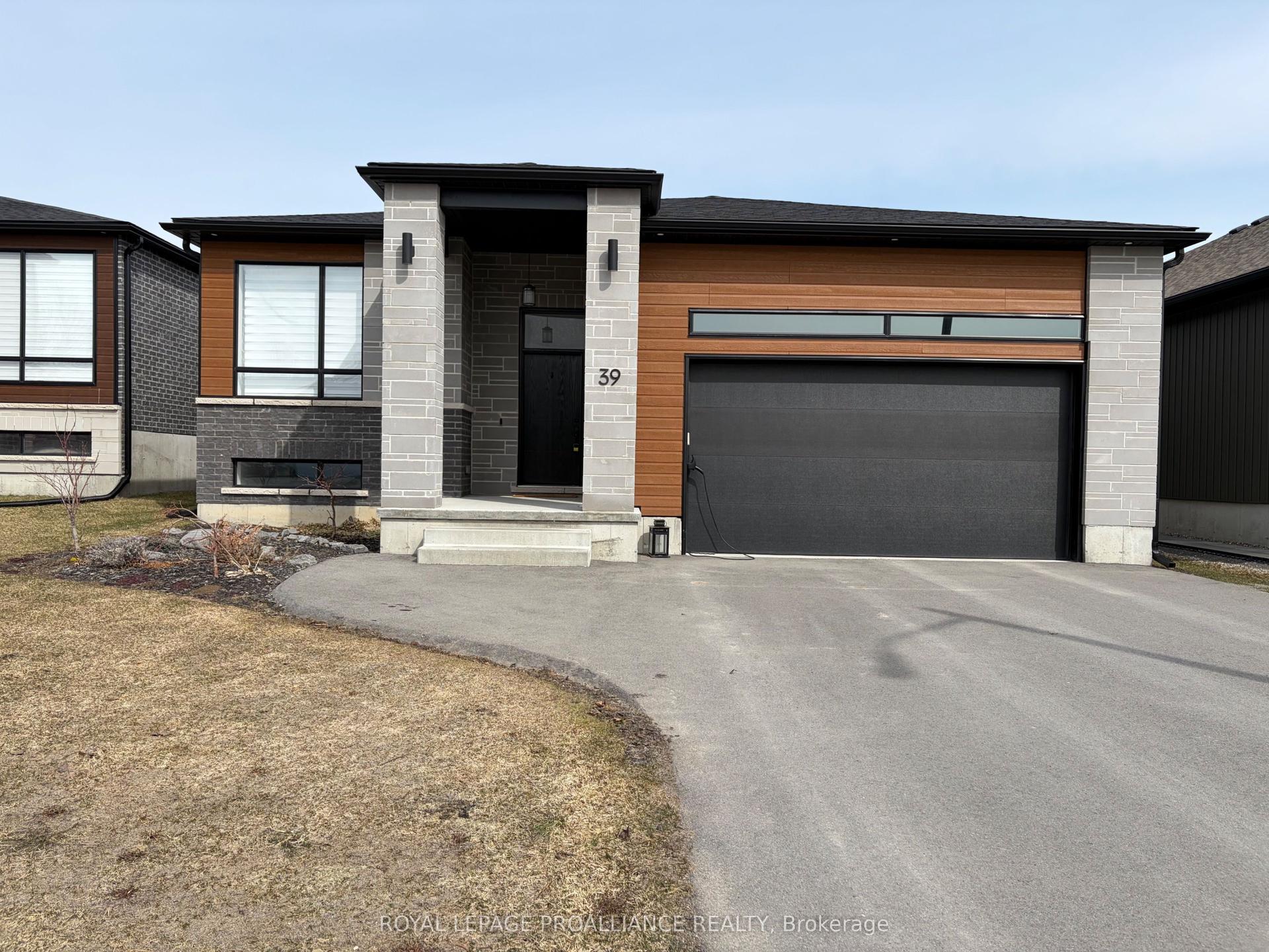 39 Schmidt Way — photo 1