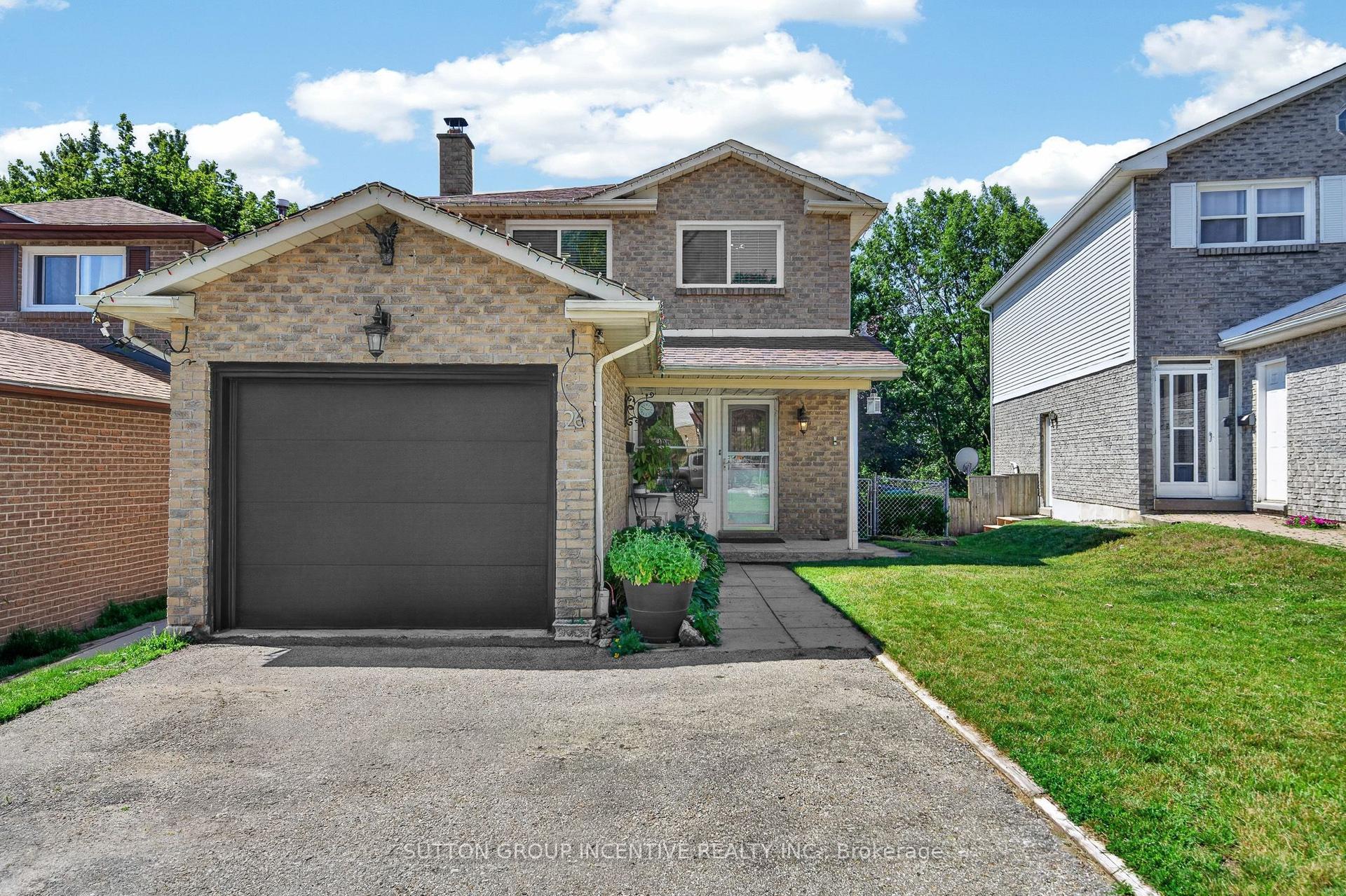 26 Fox Run, Barrie — Detached for sale, photo 1