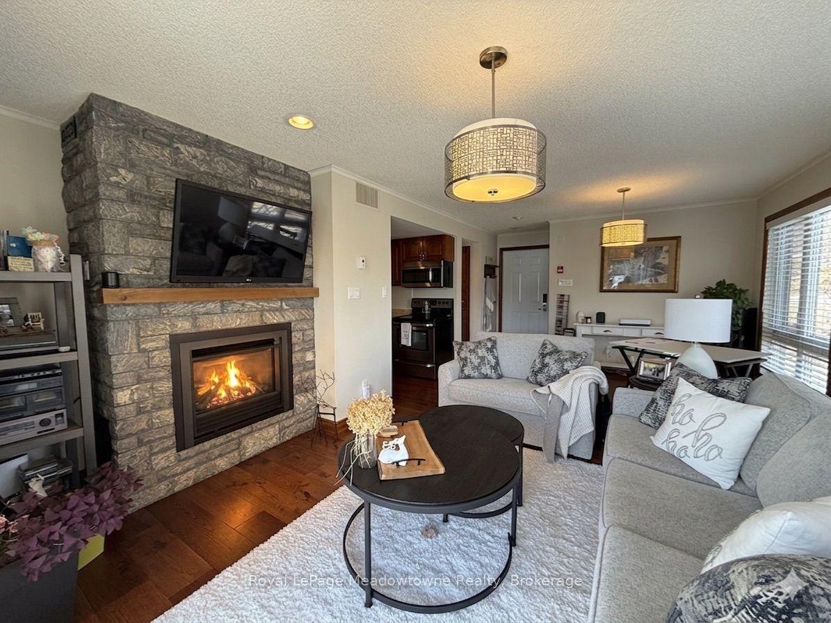34 Deerhurst Greens Road 301 #301 — photo 1