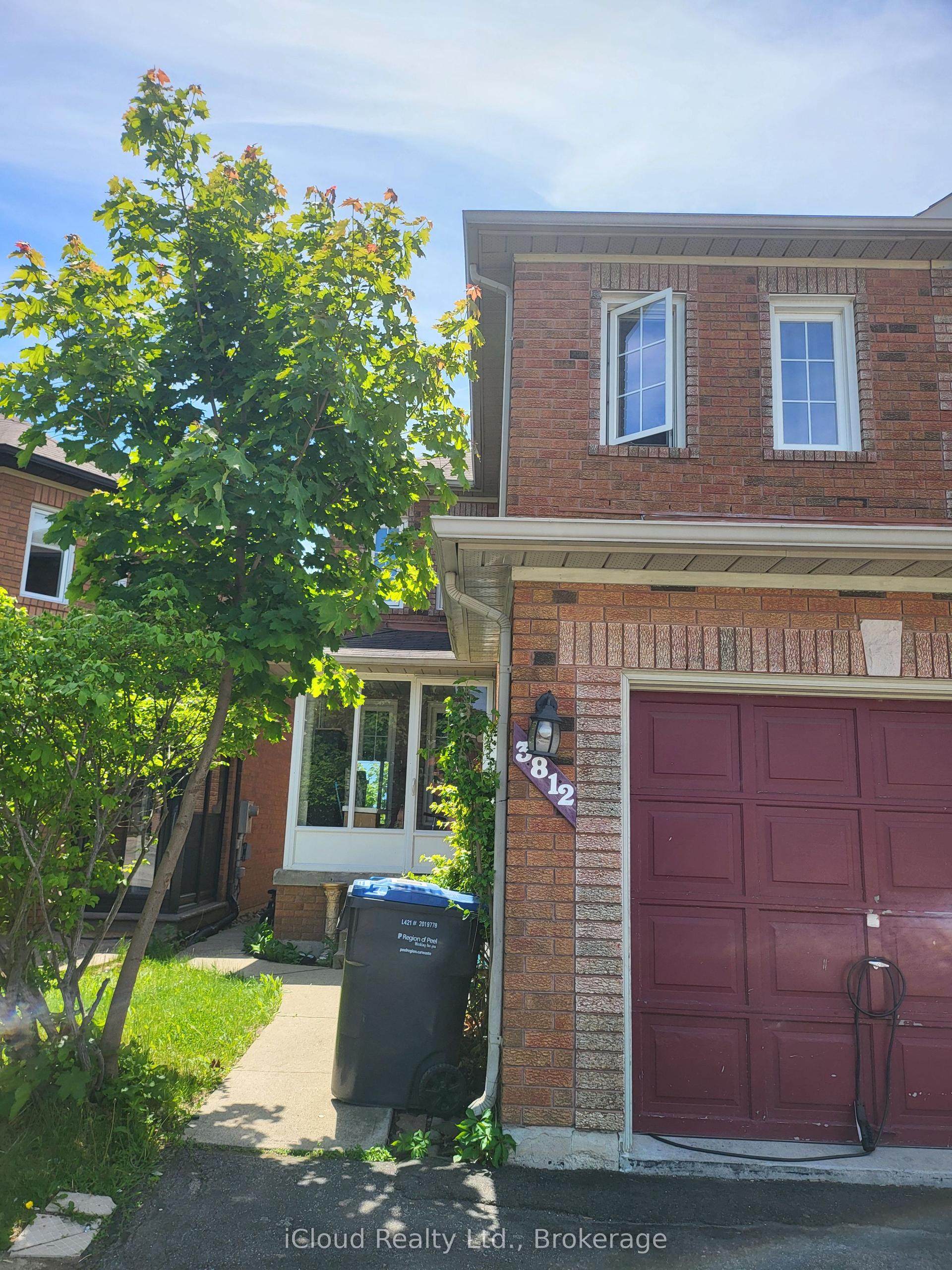 3812 Craighurst Avenue — photo 1
