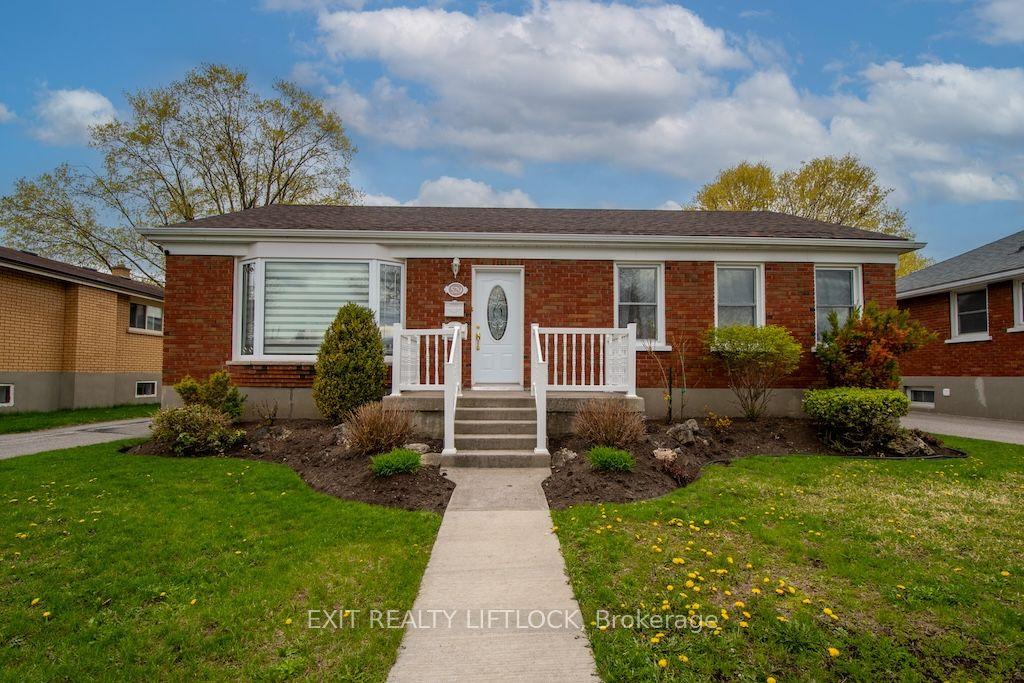 529 Shirley Avenue — photo 1