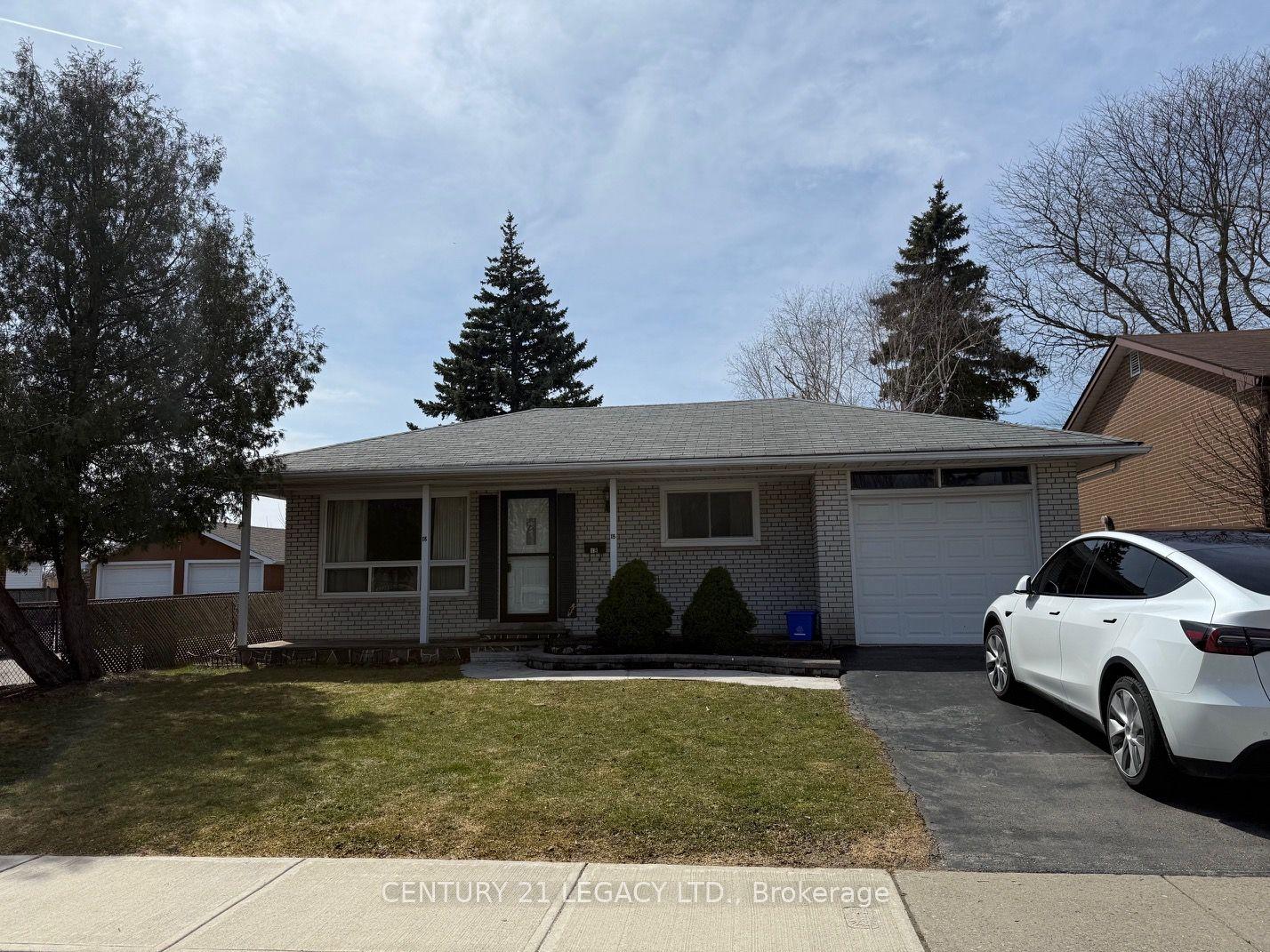 18 Harper Road (Bsmt) #(Bsmt) — photo 1