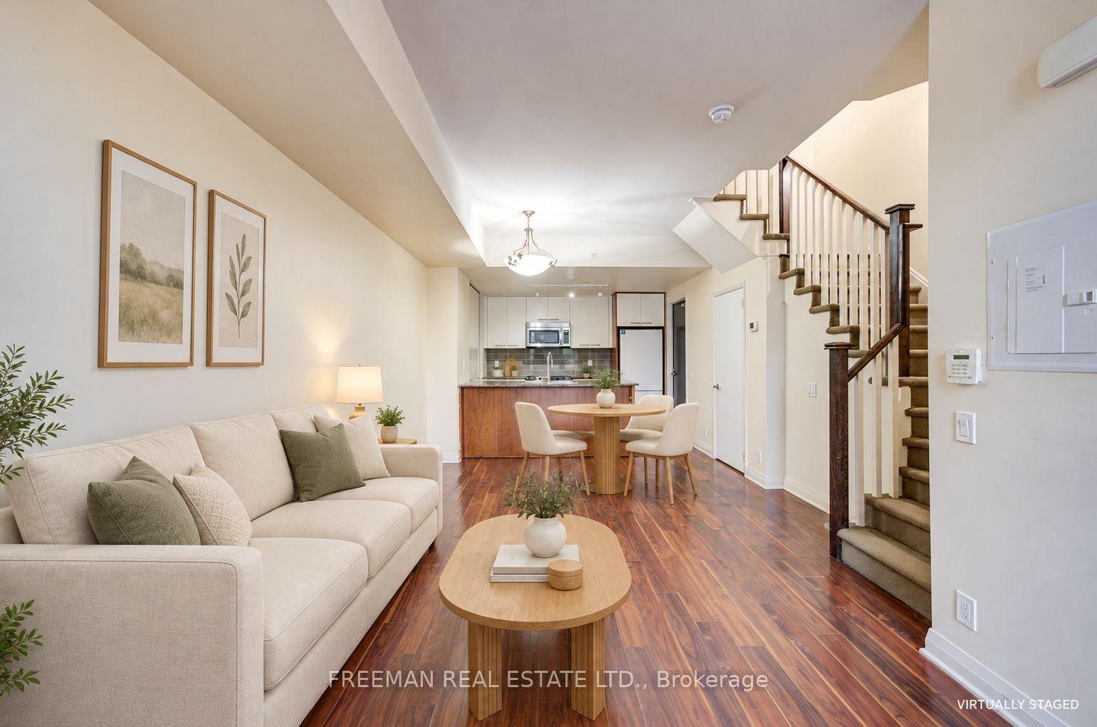 5 Valhalla Inn Road TH108 #TH108, Toronto — Condo Town for sale, photo 1