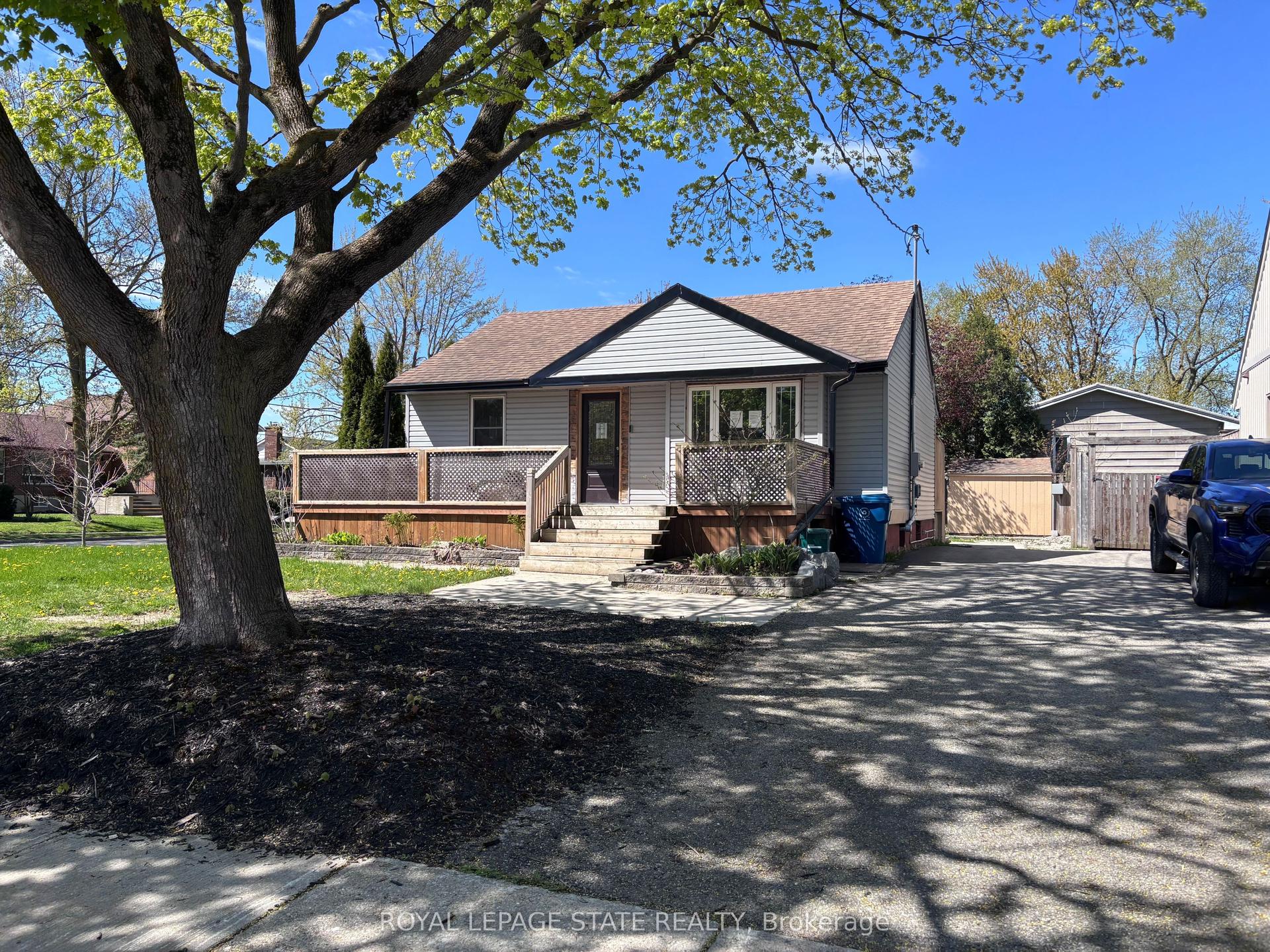 180 Mcnab Street — photo 1