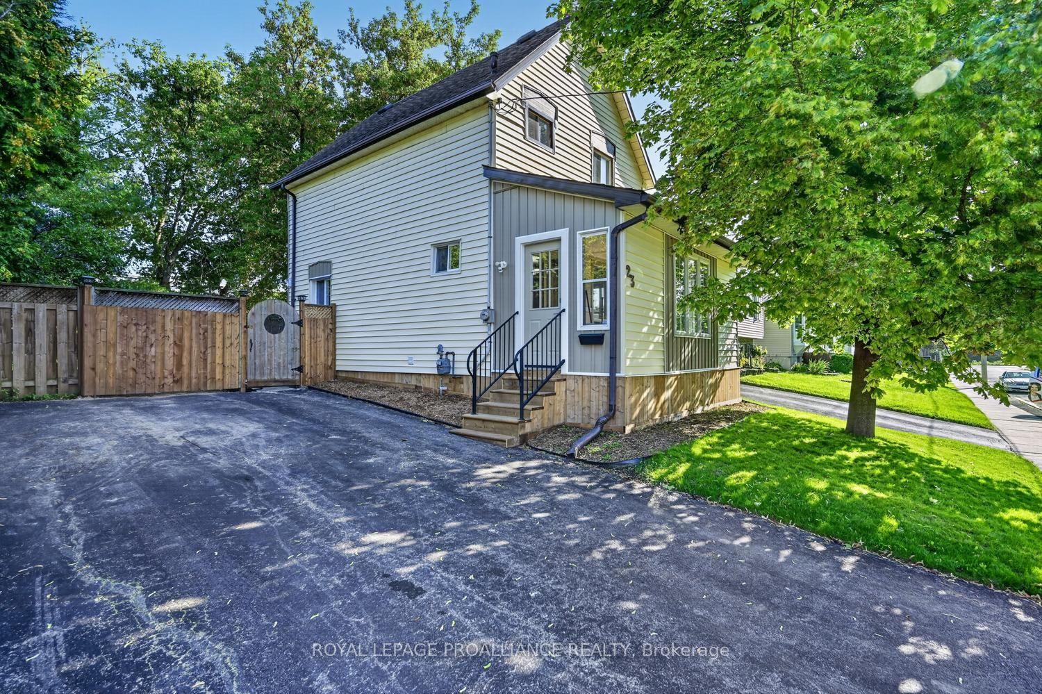 23 Sophia Street, Brockville — Detached for sale, photo 1