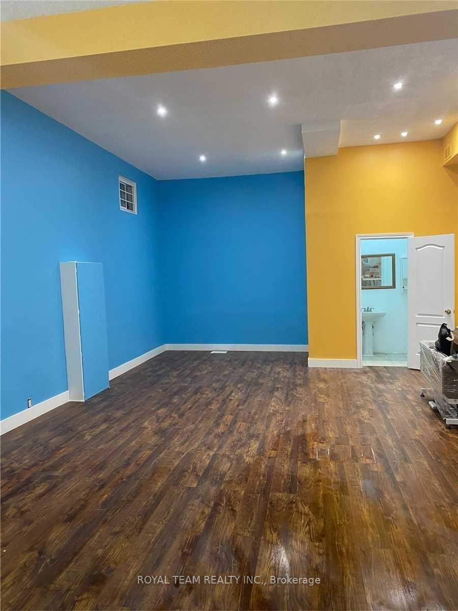 106-108 King Street, Toronto — Multiplex for sale, photo 1
