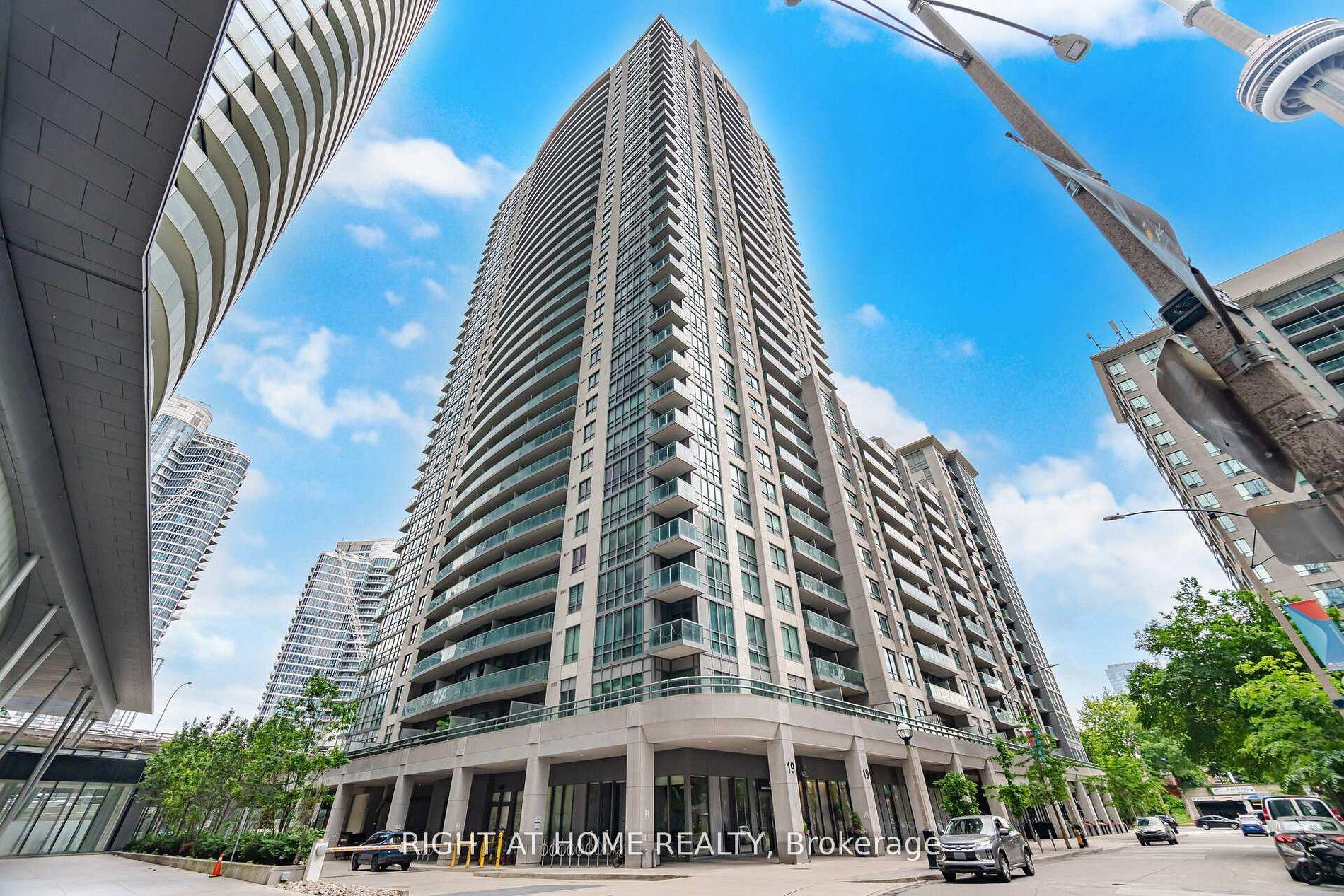 19 Grand Trunk Crescent 2106 #2106, Toronto — Condo for lease, photo 1