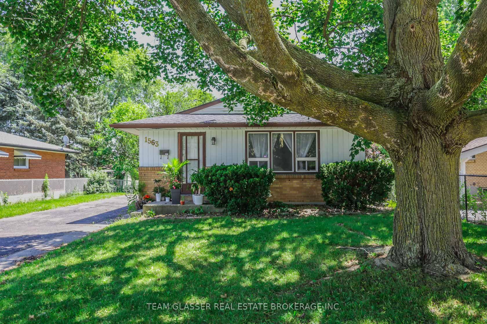 1563 Dale Street — photo 1
