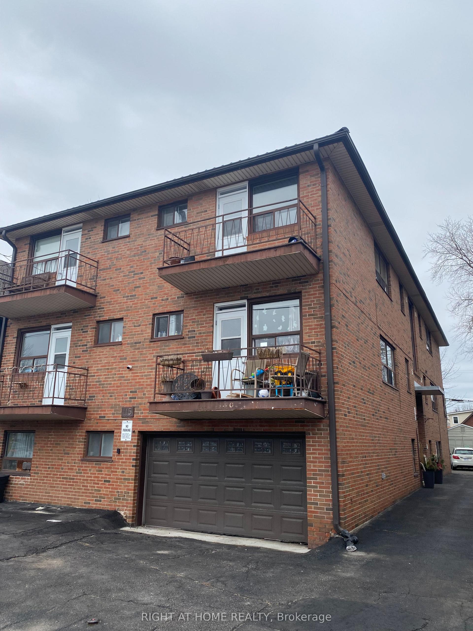 115 Eighth Street 5 #5, Toronto — Multiplex for lease, photo 1
