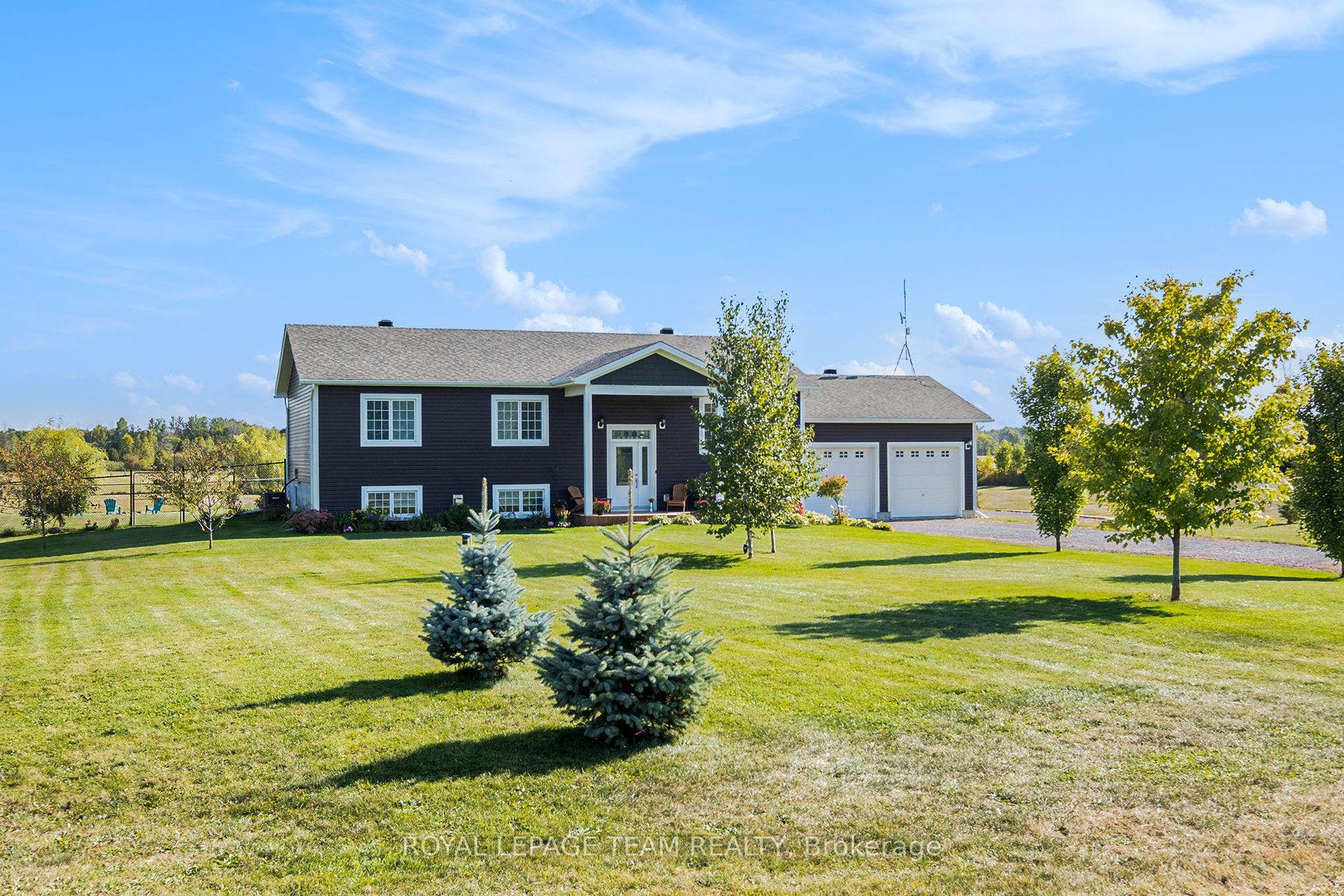 1503 Hyndman Road — photo 1