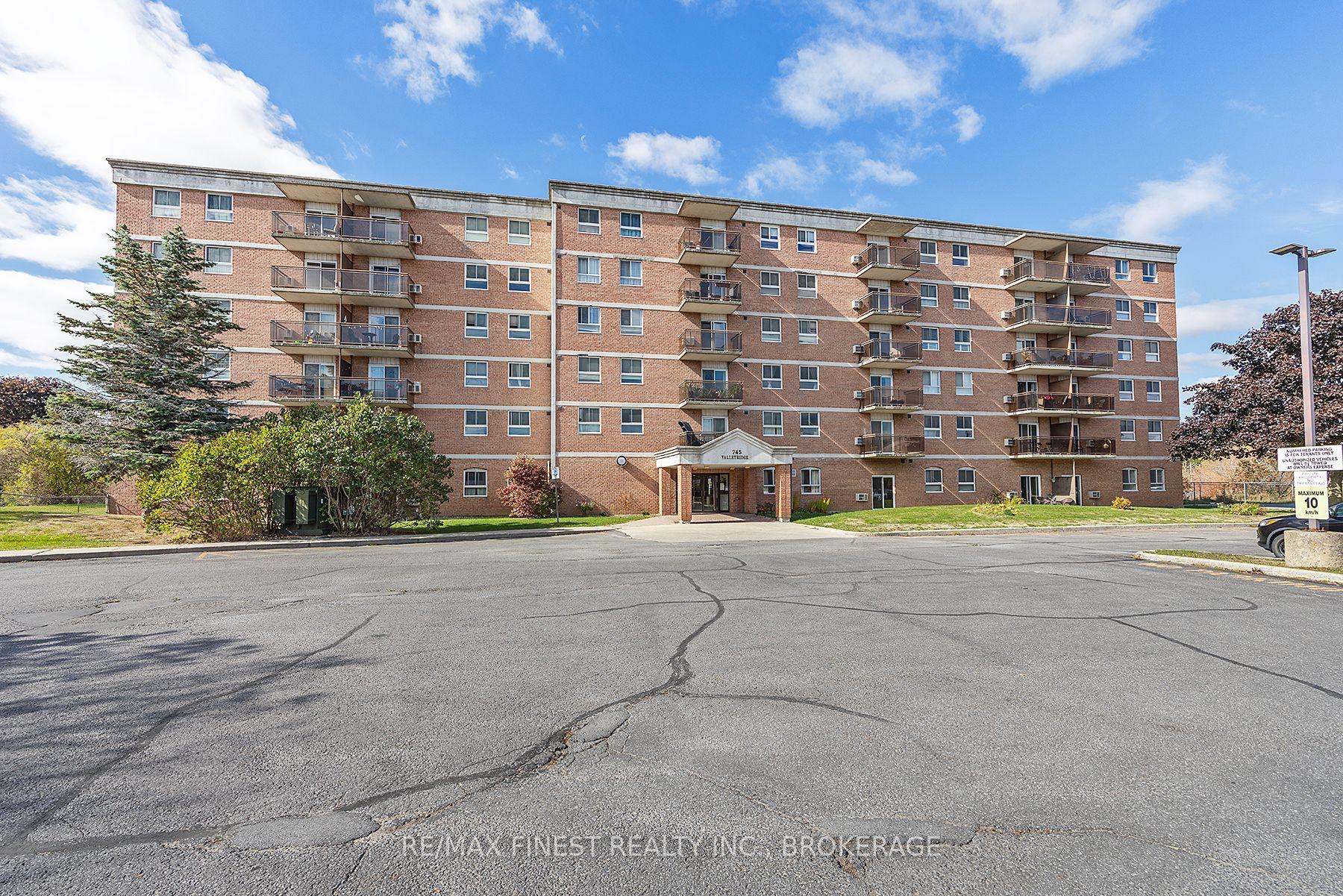 745 Davis Drive 610 #610 — photo 1