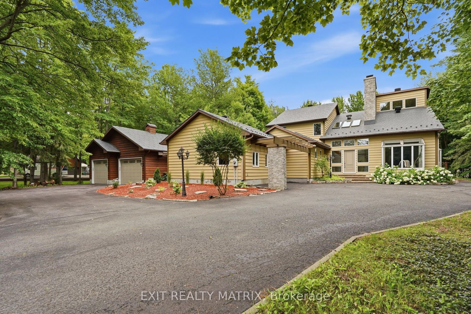 1634 Lucien Street, Champlain — Detached for sale, photo 1