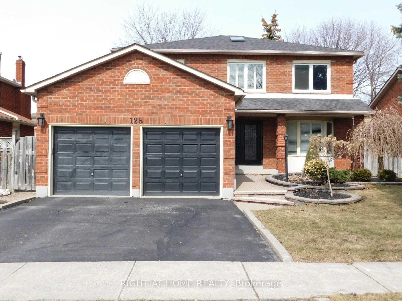 128 William Stephenson Drive, Whitby — Detached for lease, photo 1