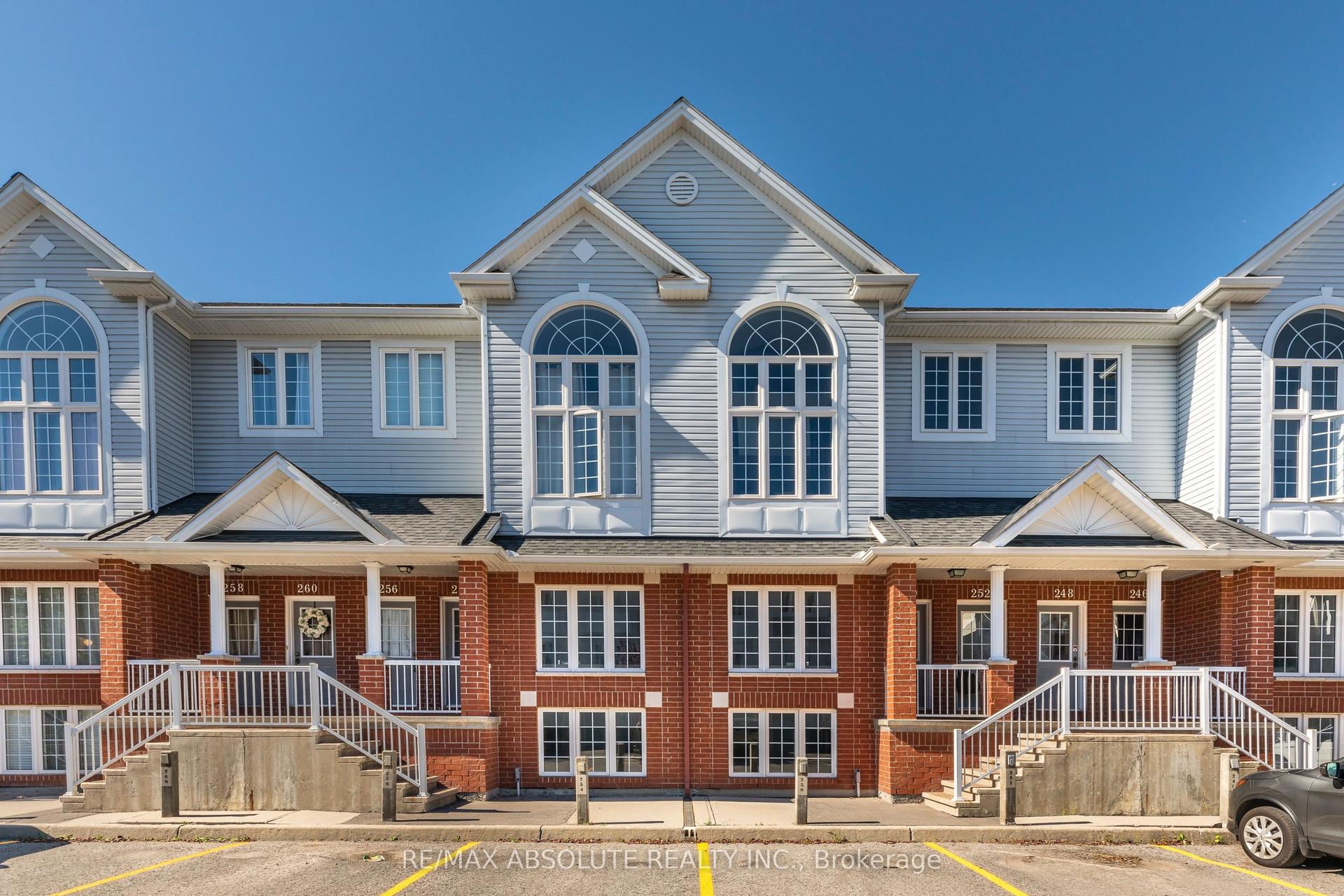 246 Gershwin Private 38 #38, Bells Corners and South to Fallowfield — Condo Town for sale, photo 1