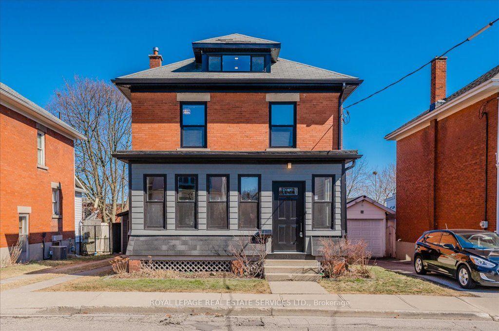 97 Glenmorris Street, Cambridge — Detached for lease, photo 1