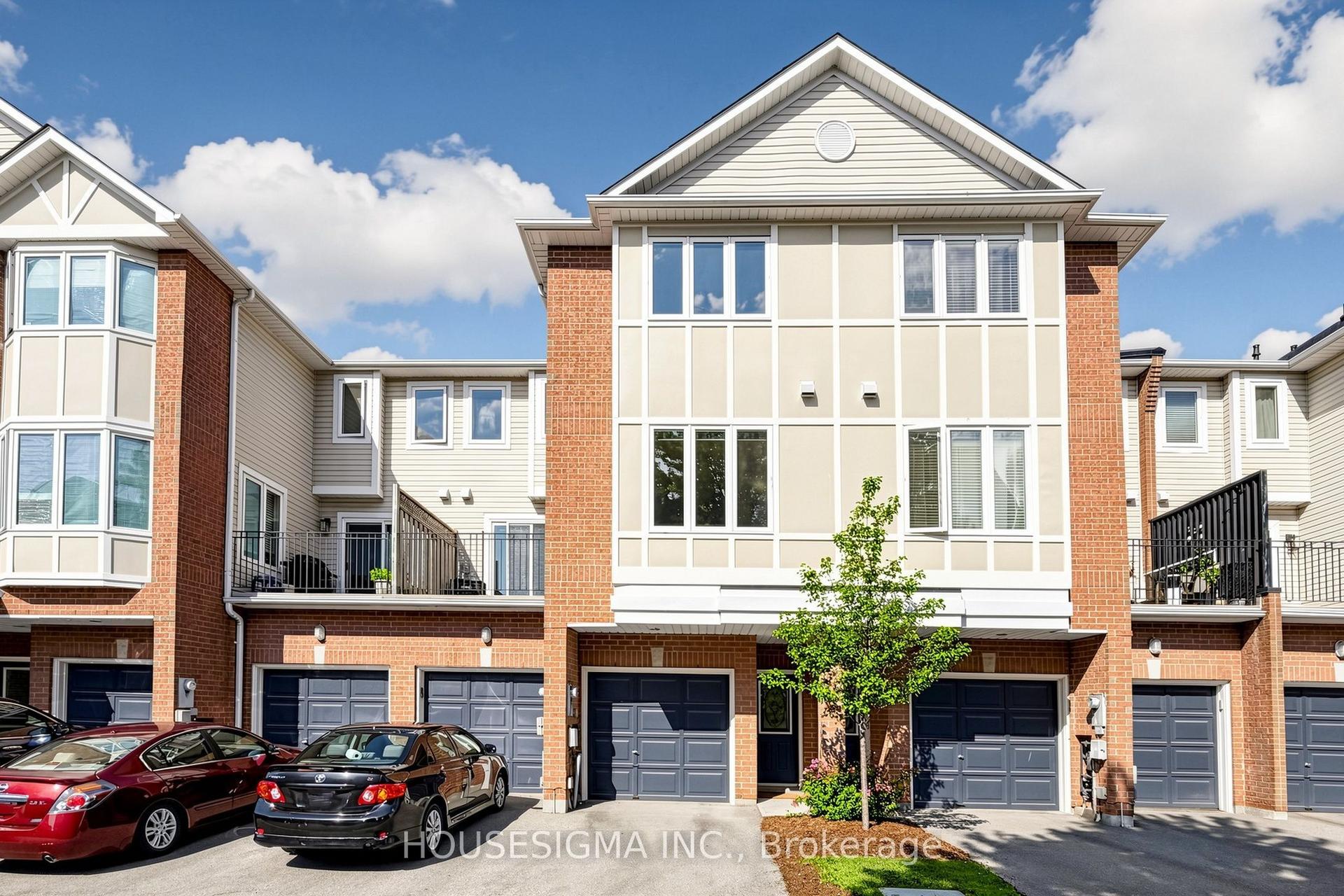 83 Mondeo Drive 220 #220, Toronto — Condo Town for sale, photo 1