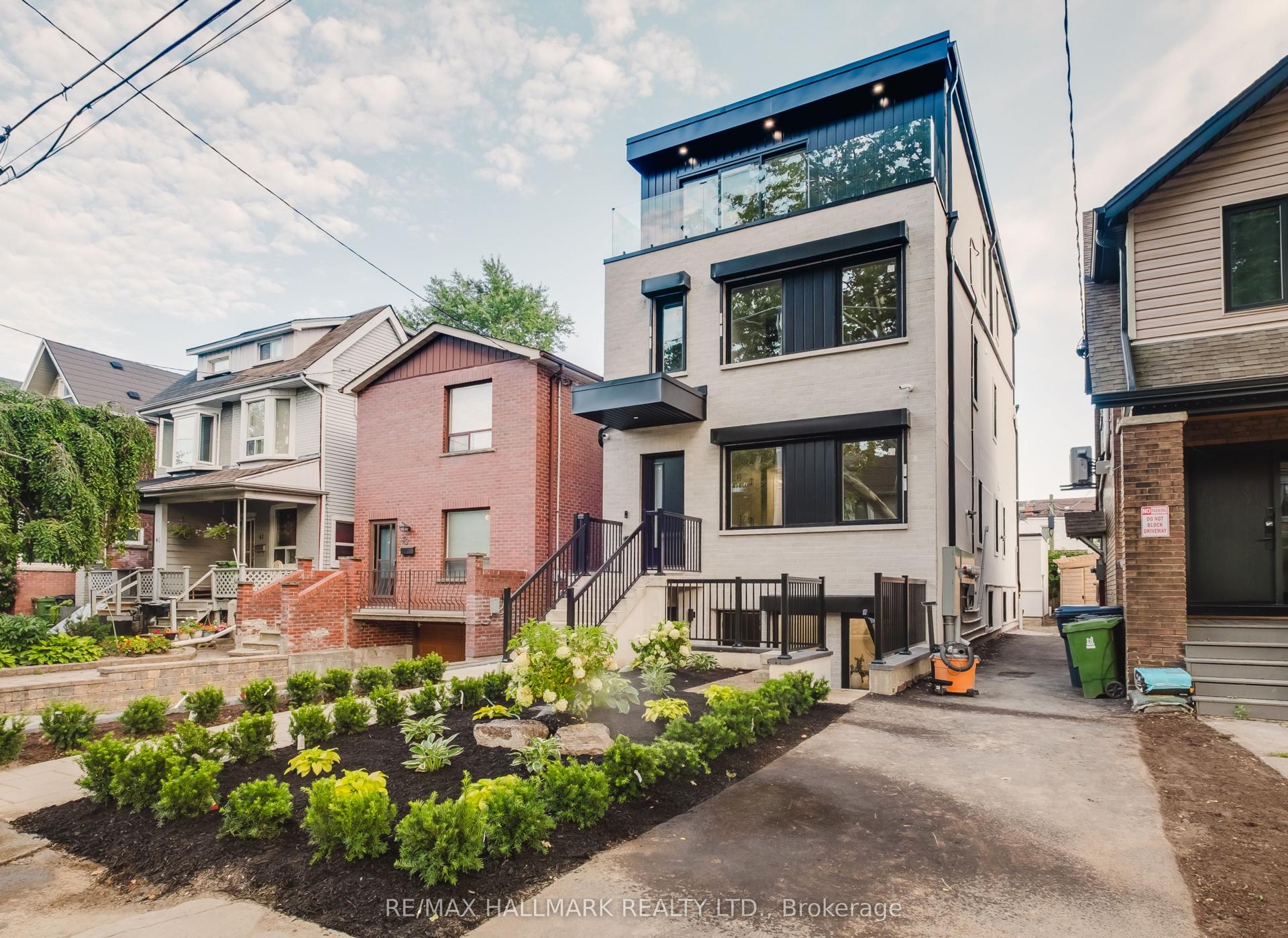 37 MILVERTON Boulevard 1 #1, Toronto — Multiplex for lease, photo 1