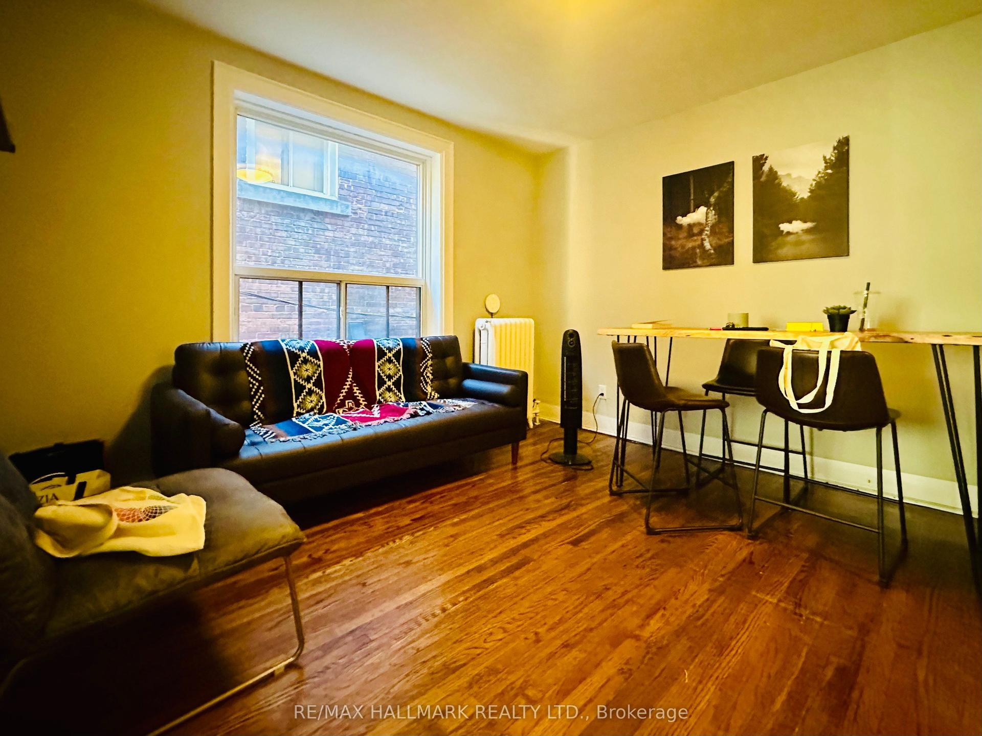 597 St Clair Avenue W 3 #3 — photo 1