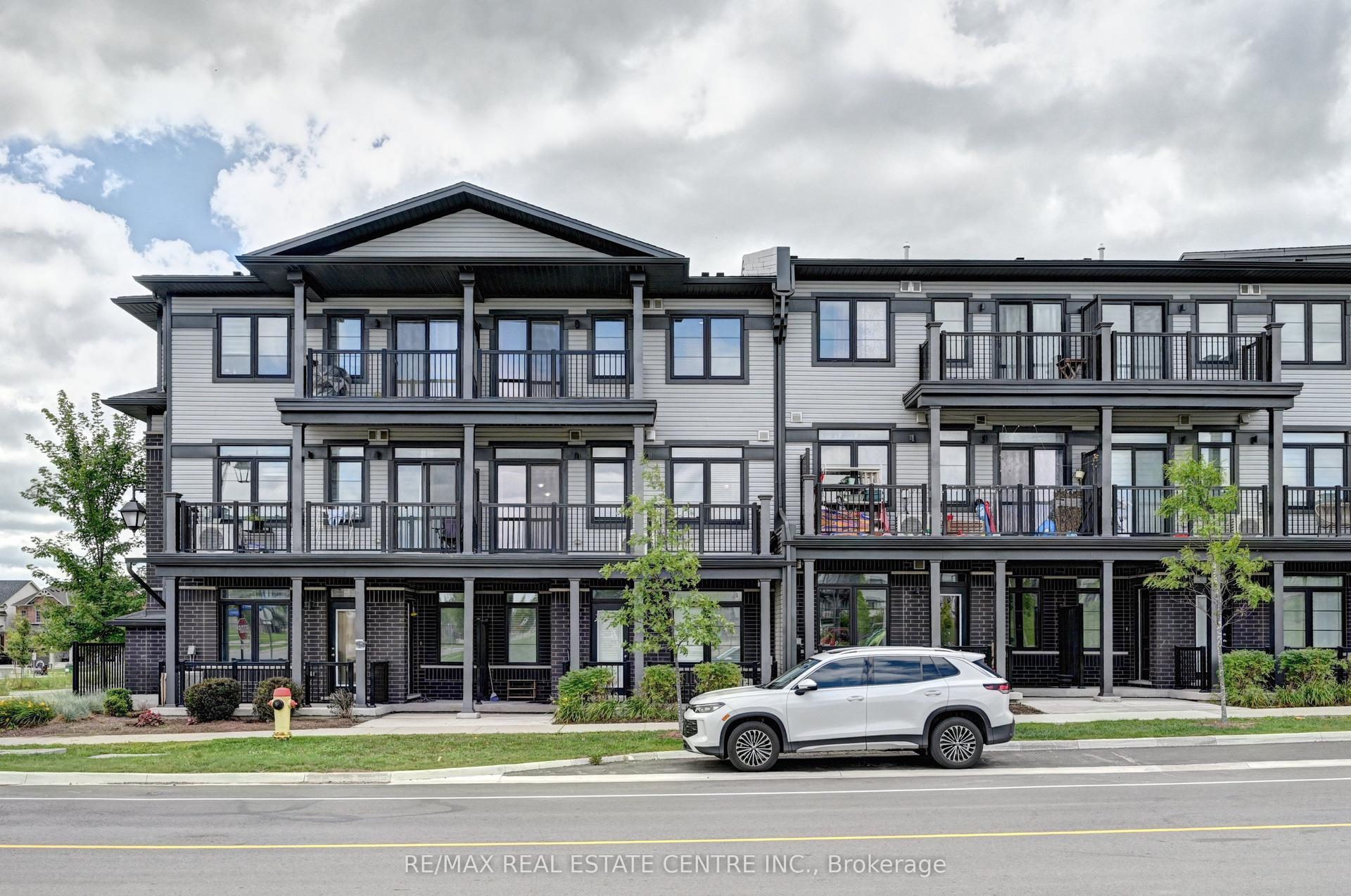 102 Wheat Lane, Kitchener — Condo Town for sale, photo 1