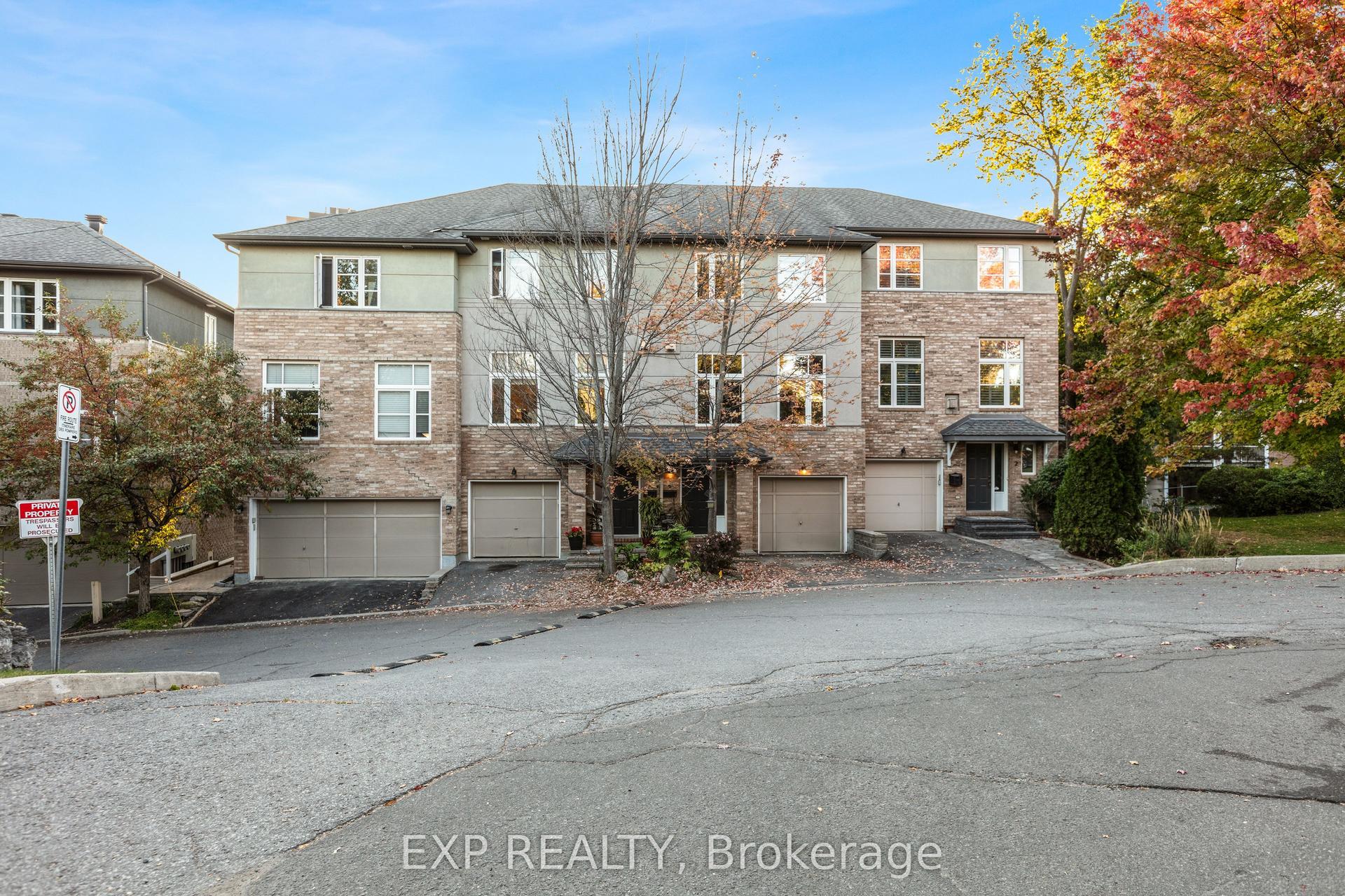6 Pondside Private — photo 1