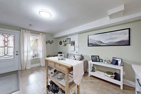 40 Henricks Road — photo 1