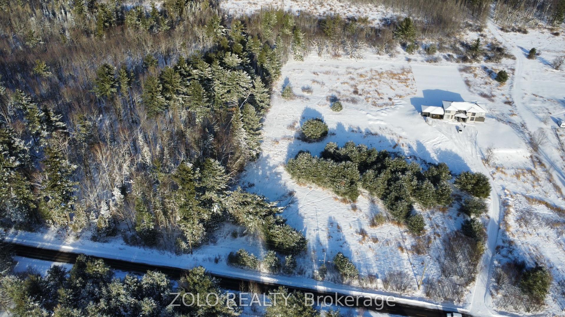3240 Greenland Road — photo 1