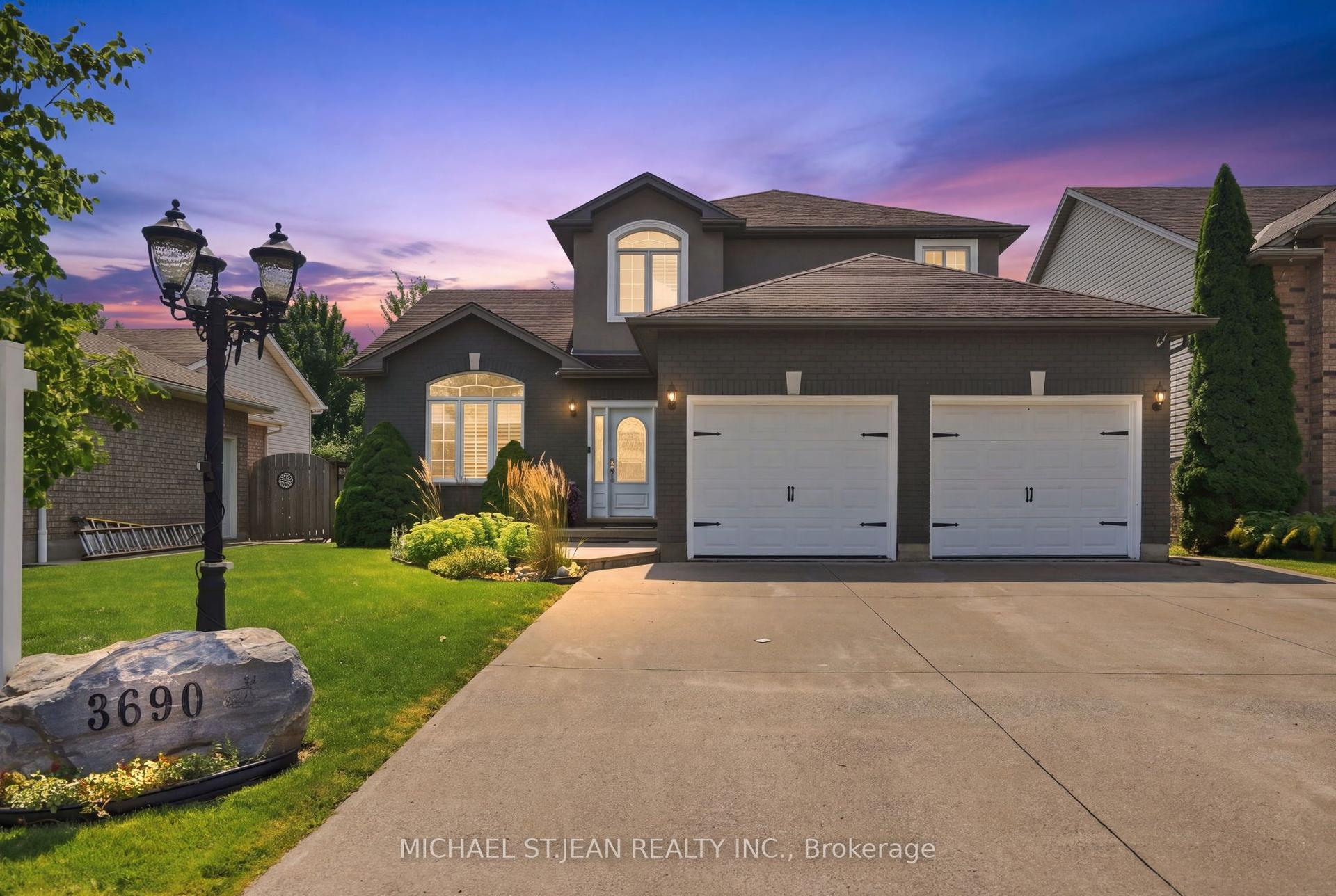 3690 Weinbrenner Road, Niagara Falls — Detached for sale, photo 1