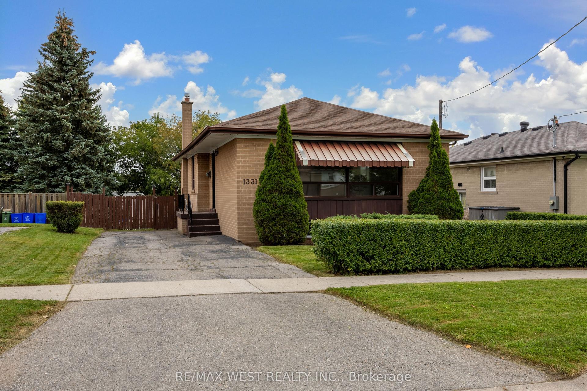 1331 Sharbot Street, Oshawa — Detached for sale, photo 1