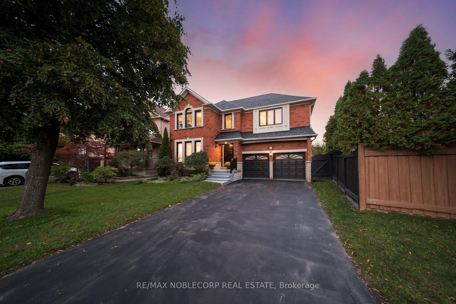 27 Treasure Road — photo 1