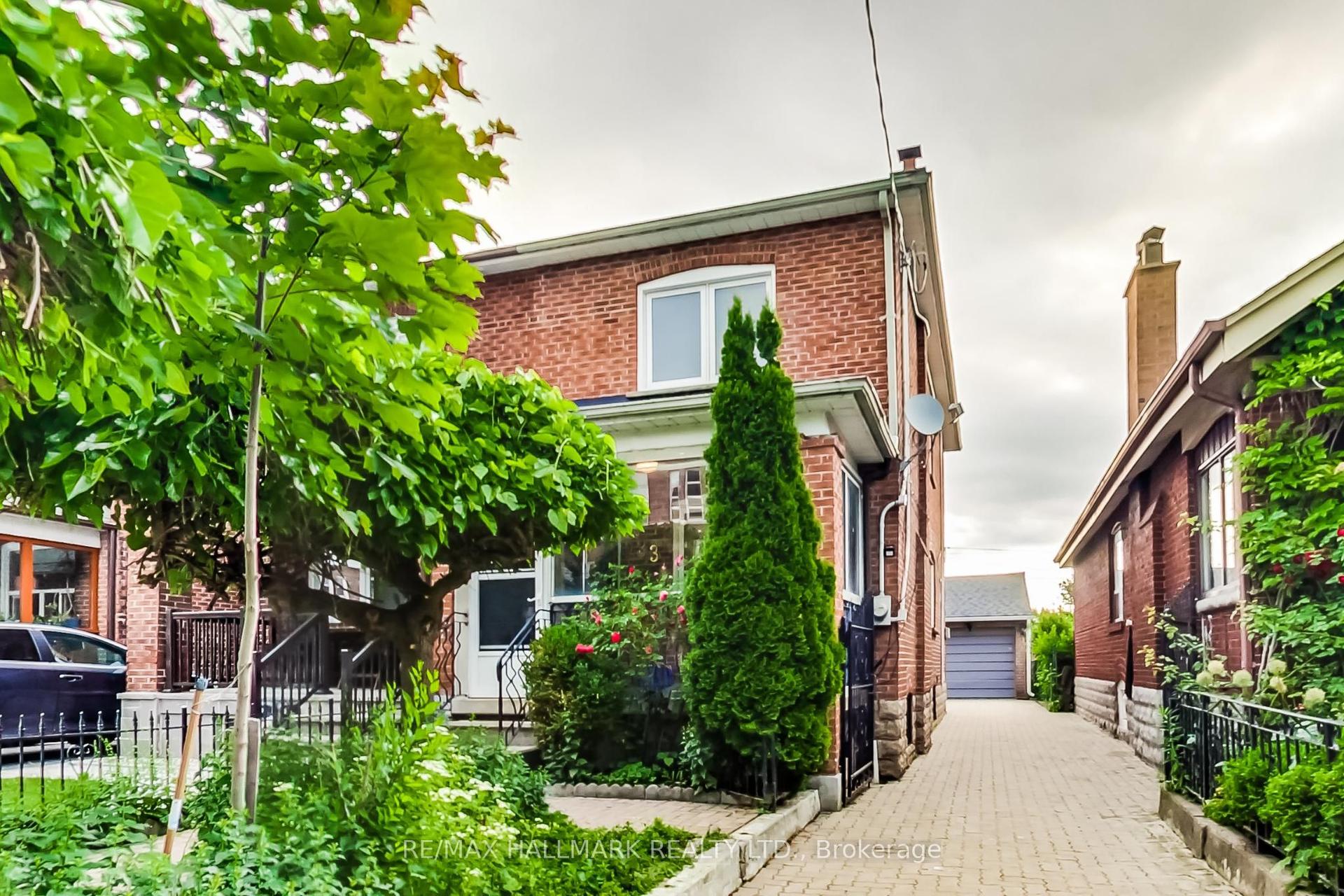 633 Glenholme Avenue, Toronto — Semi-Detached for lease, photo 1