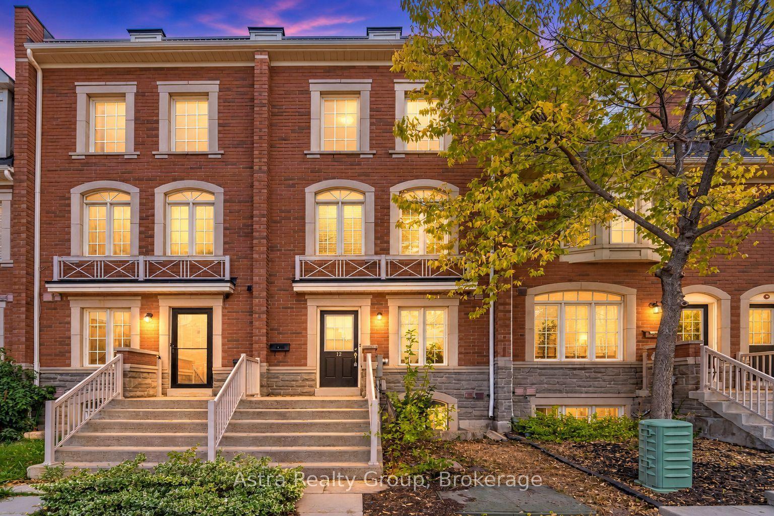 12 Odoardo Di Santo Circle, Toronto — Townhouse for sale, photo 1