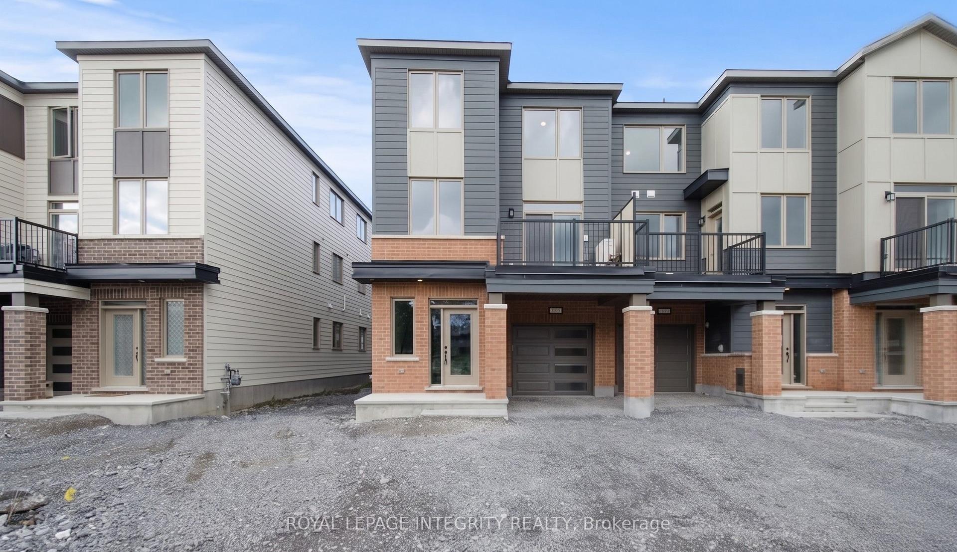 273 Squadron Crescent, Manor Park - Cardinal Glen and Area — Townhouse for lease, photo 1
