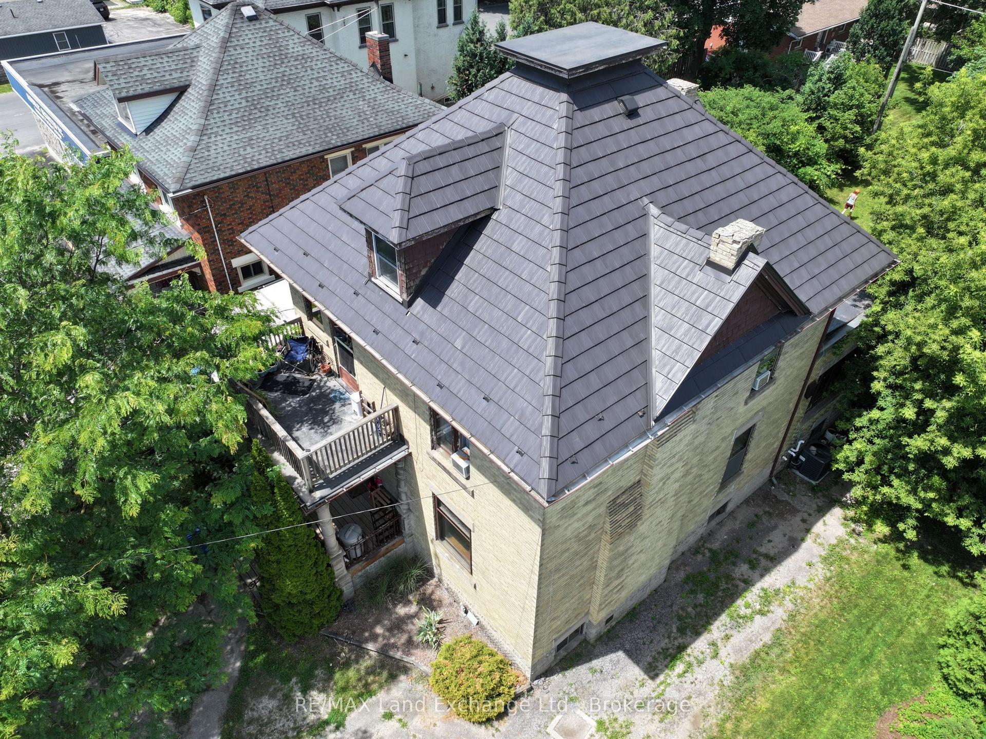 570 10th Street, Hanover — Detached for sale, photo 1
