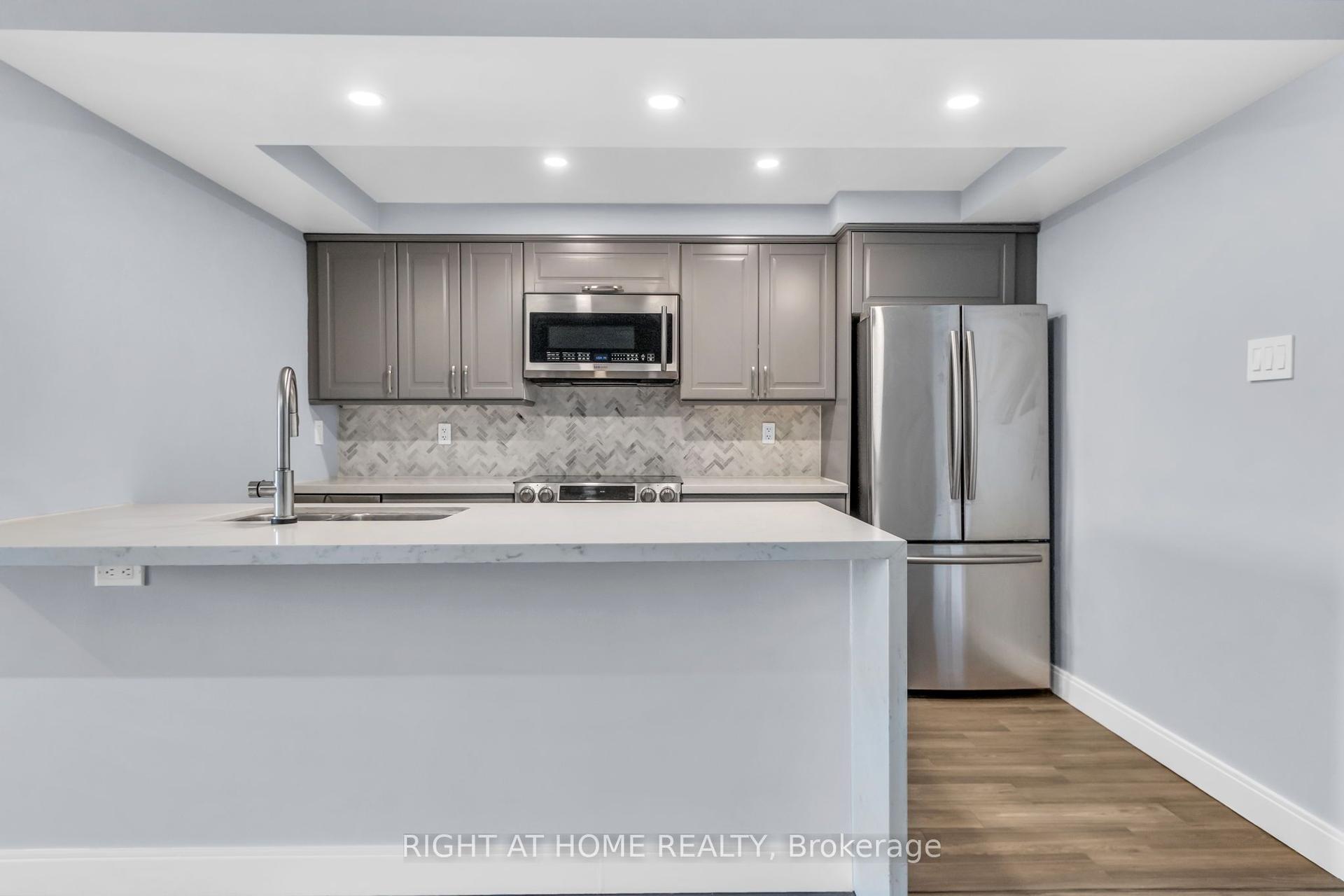 356 Mcrae Drive 406 #406 — photo 1